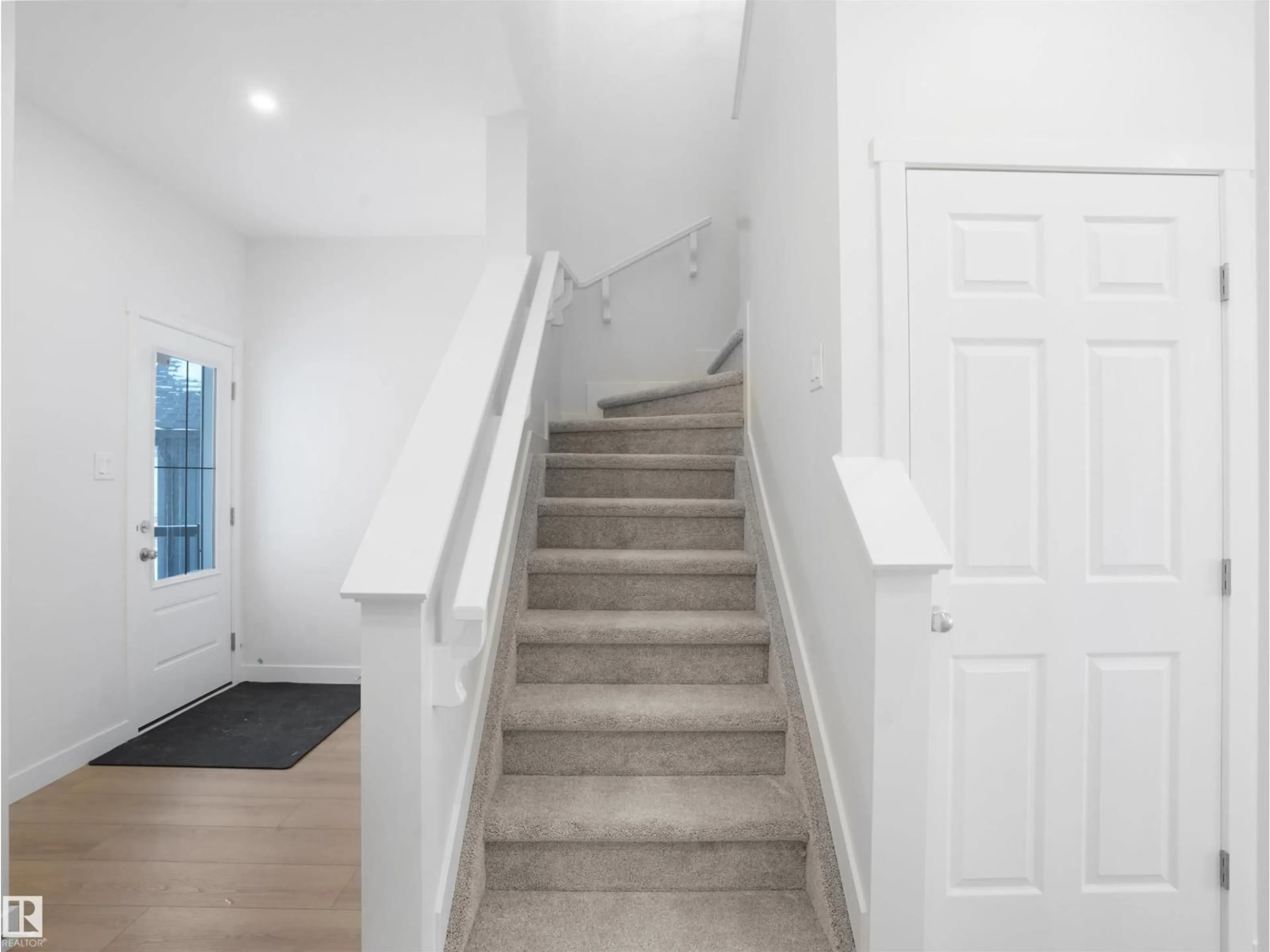 Unknown for 9734 CARSON PL, Edmonton Alberta T6W5P9