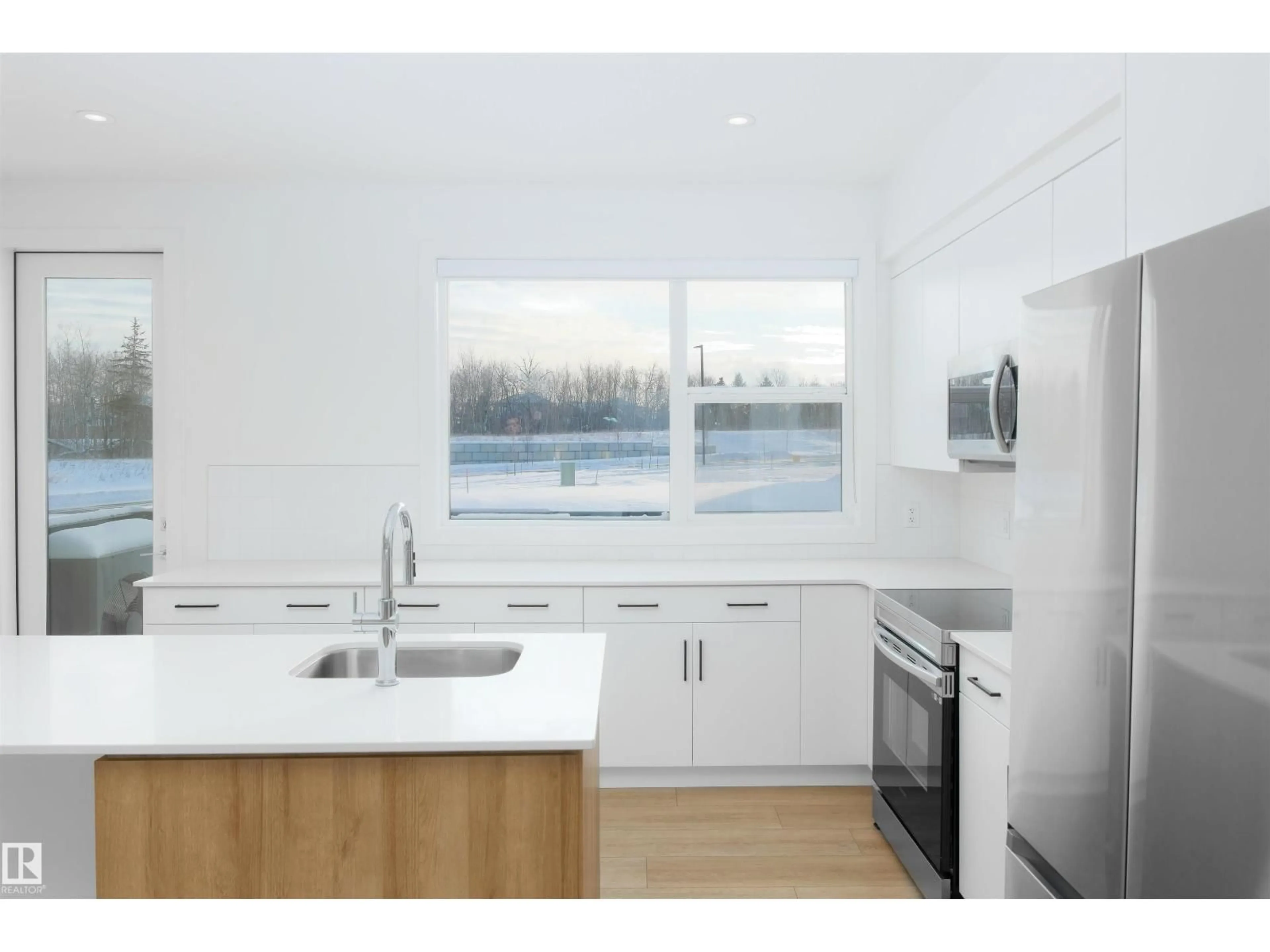 Unknown for 5 - 4 RONDEAU DR, St. Albert Alberta T8N7X8