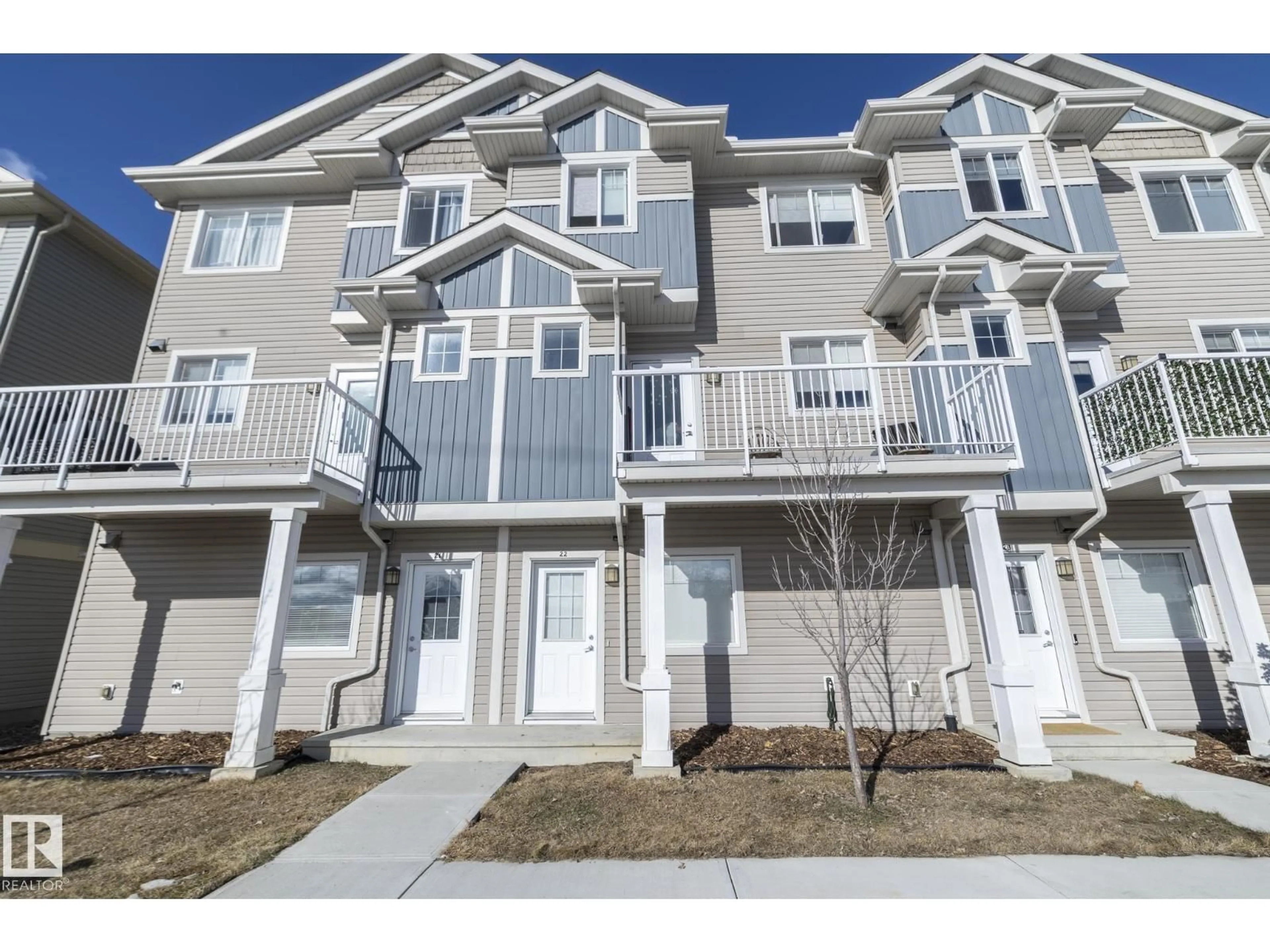 Home with vinyl exterior material, street for #22 - 13139 205 ST NW, Edmonton Alberta T5S0N1