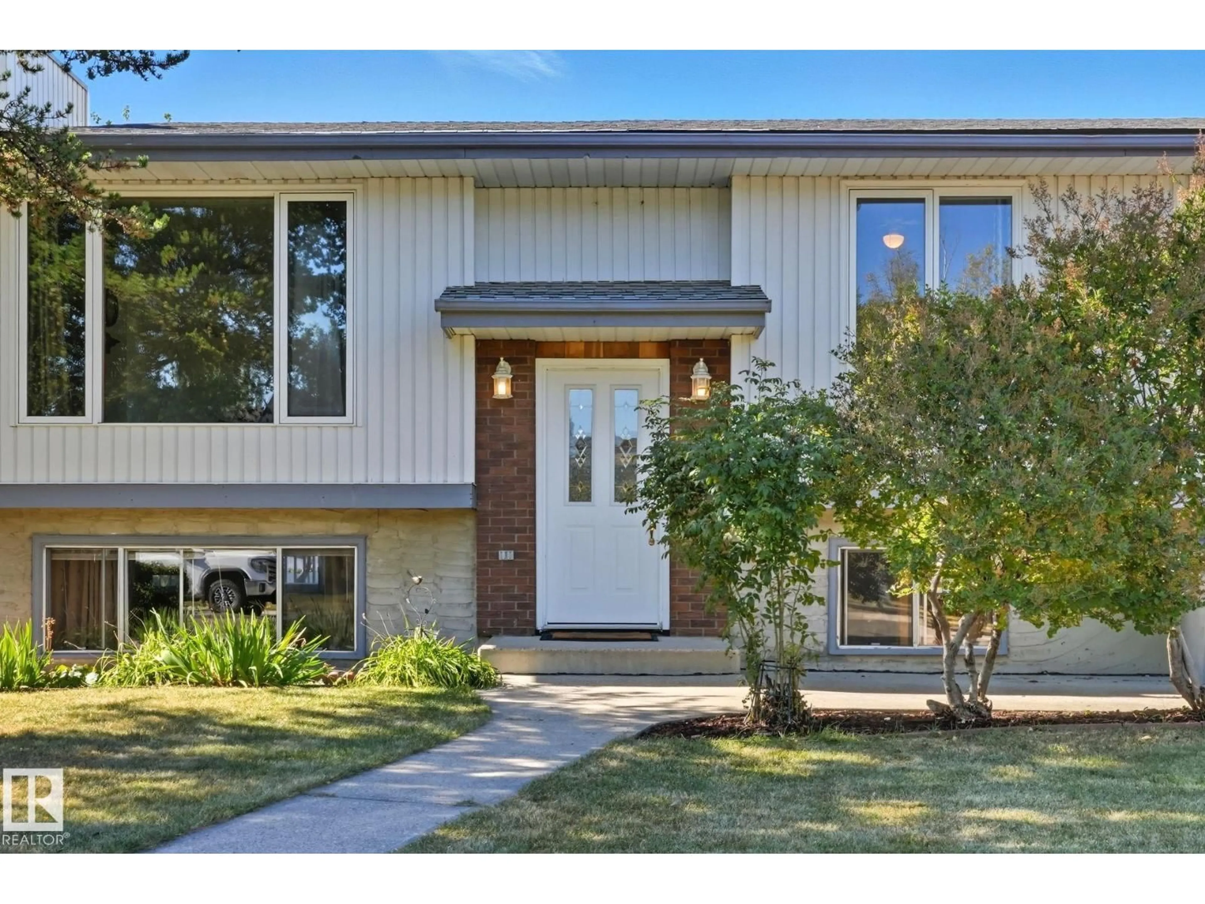 Home with brick exterior material, street for 5508 54 ST, Beaumont Alberta T4X1A3