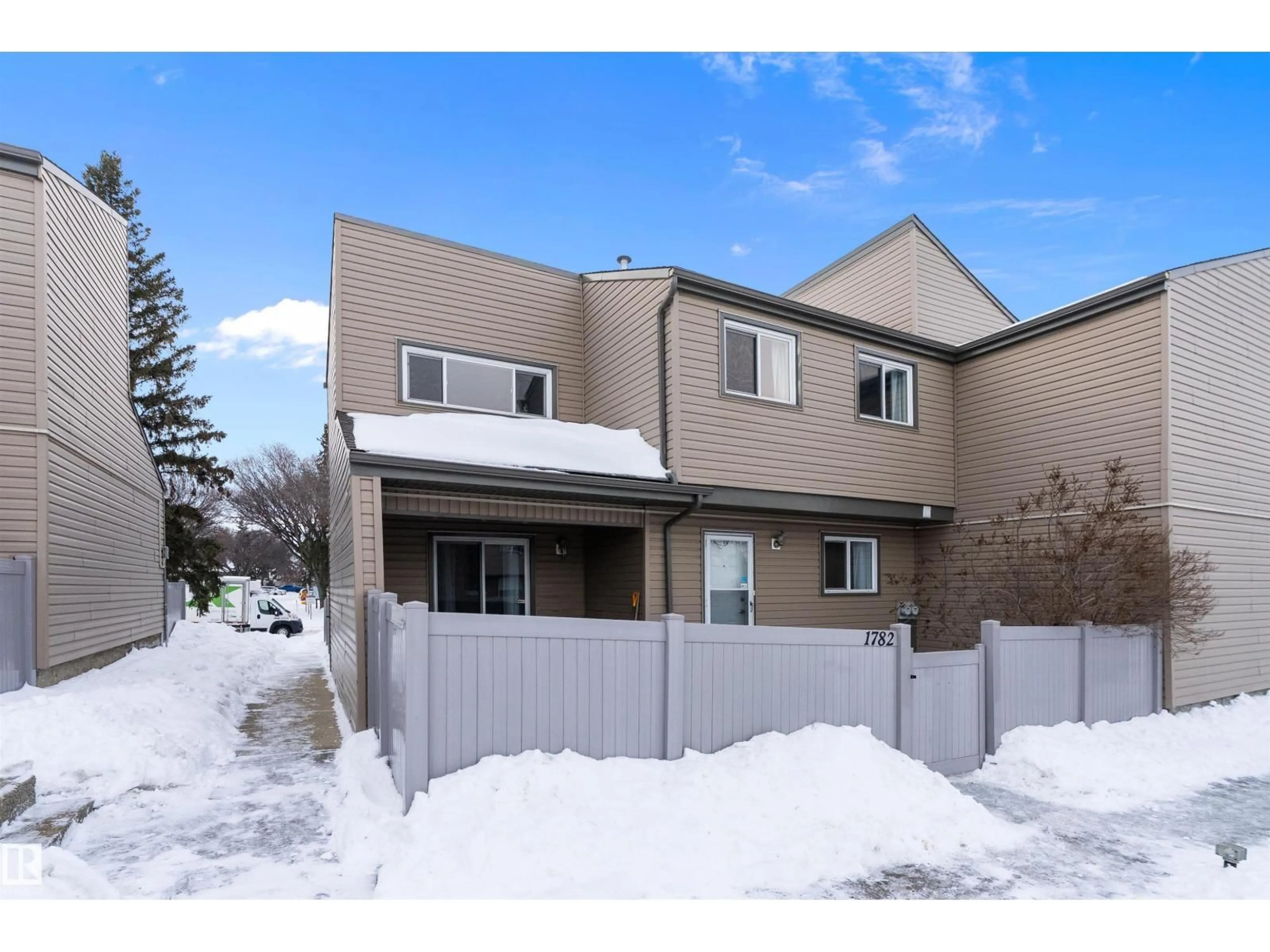 Unknown for 1782 LAKEWOOD RD, Edmonton Alberta T6K3B6