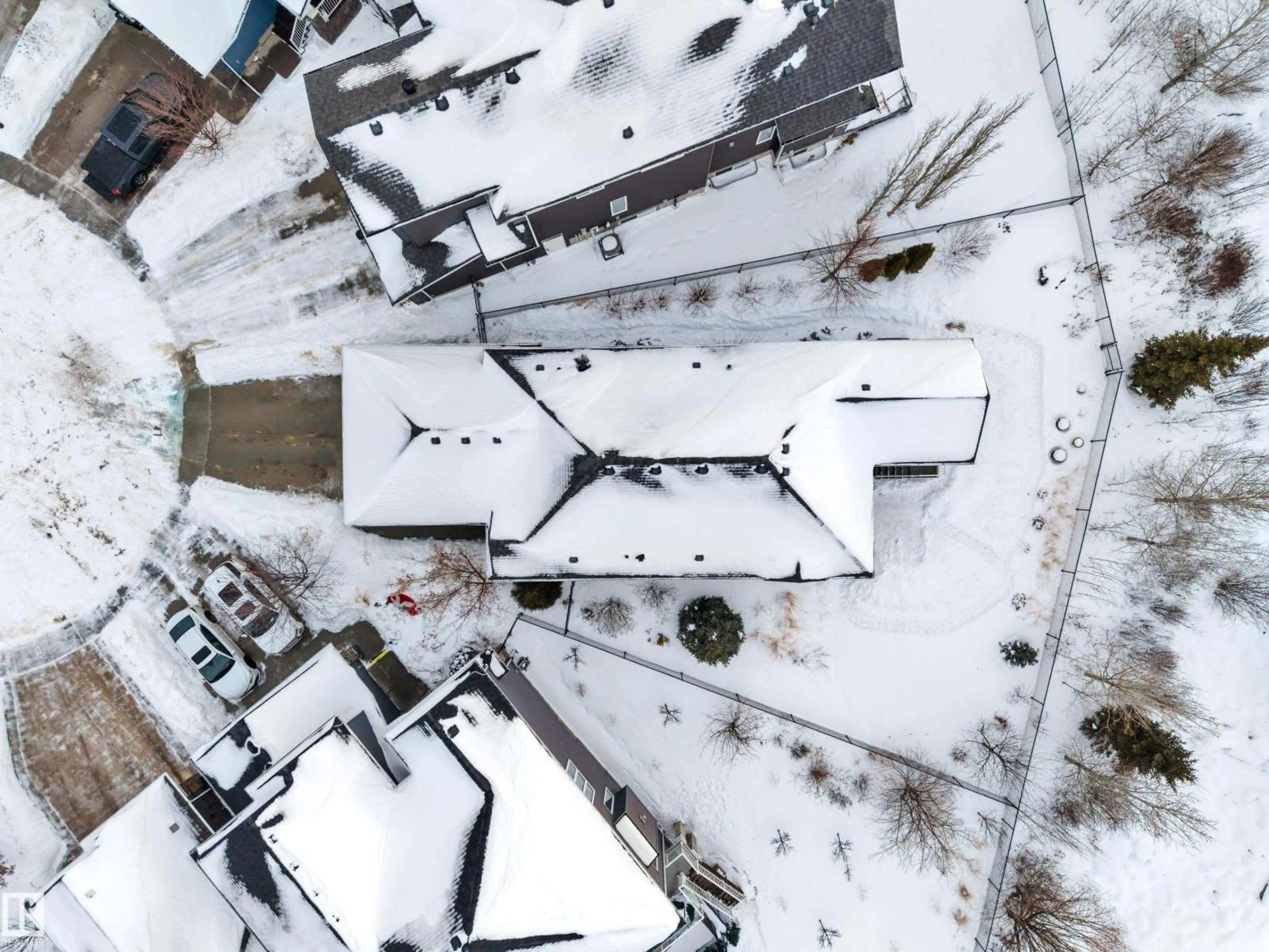 A pic from outside/outdoor area/front of a property/back of a property/a pic from drone, street for 2137 BLUE JAY PT, Edmonton Alberta T5S0H9