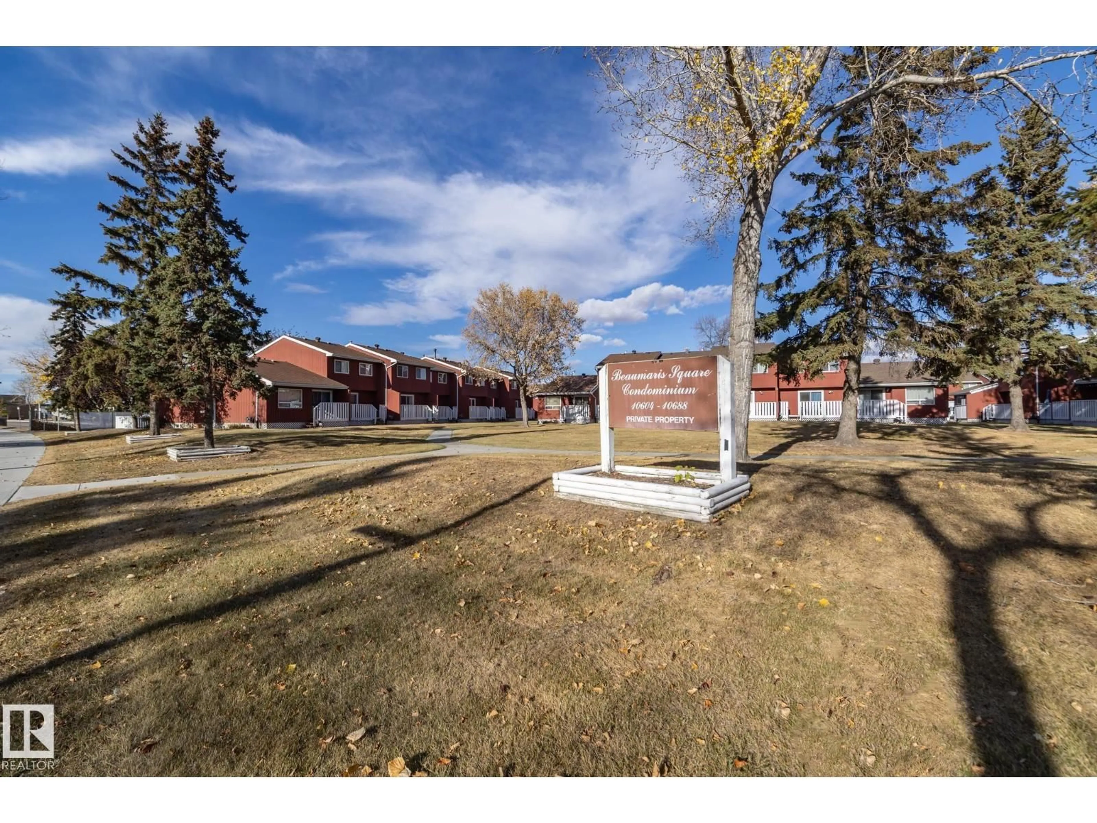 Unknown for 10656 BEAUMARIS RD, Edmonton Alberta T5X3N4