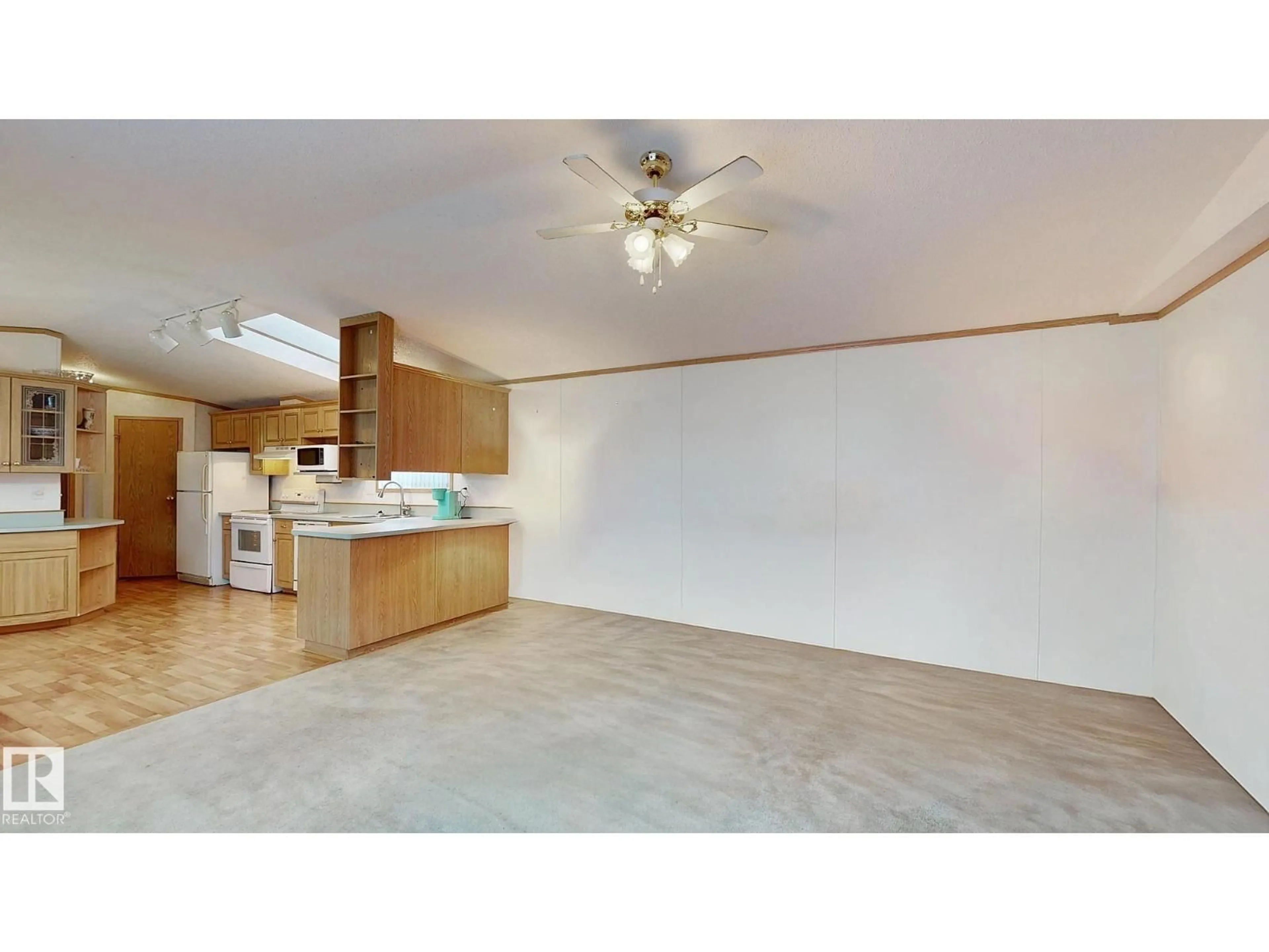 Unknown for 2925 LAKEWOOD DR, Edmonton Alberta T5S1T7