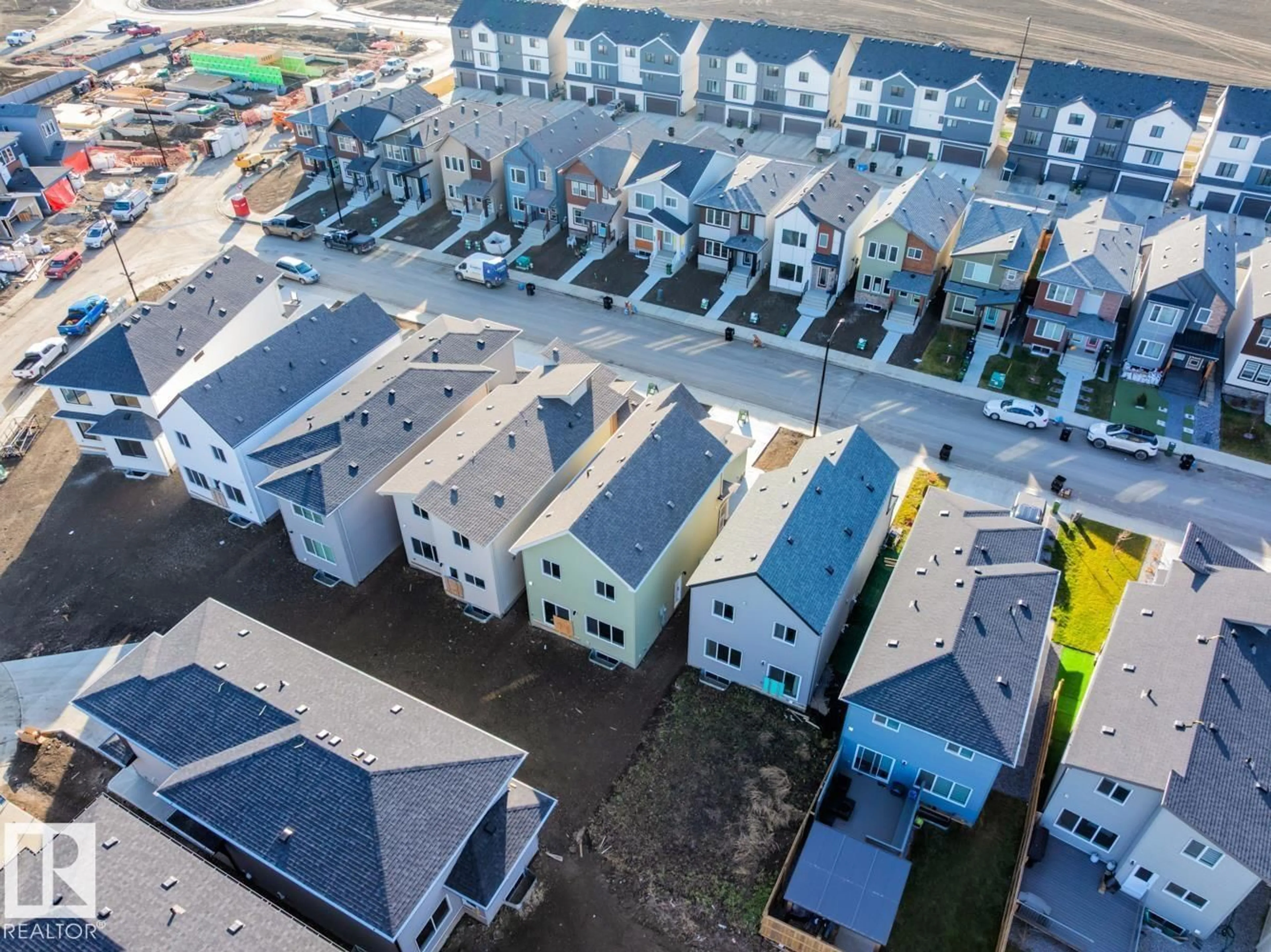 A pic from outside/outdoor area/front of a property/back of a property/a pic from drone, street for NW - 2023 191 ST, Edmonton Alberta T6M3E8