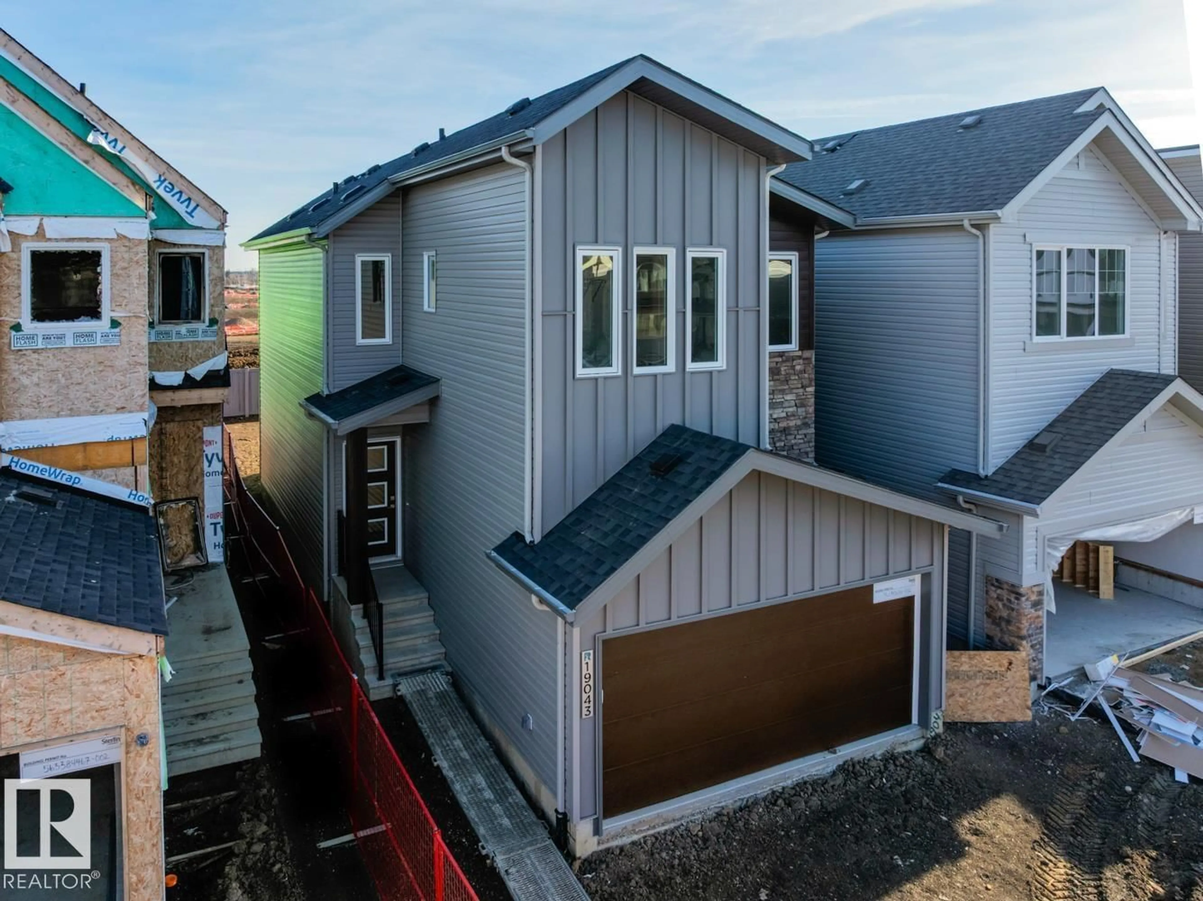 Unknown for NW - 19043 20 AV, Edmonton Alberta T6M3E8