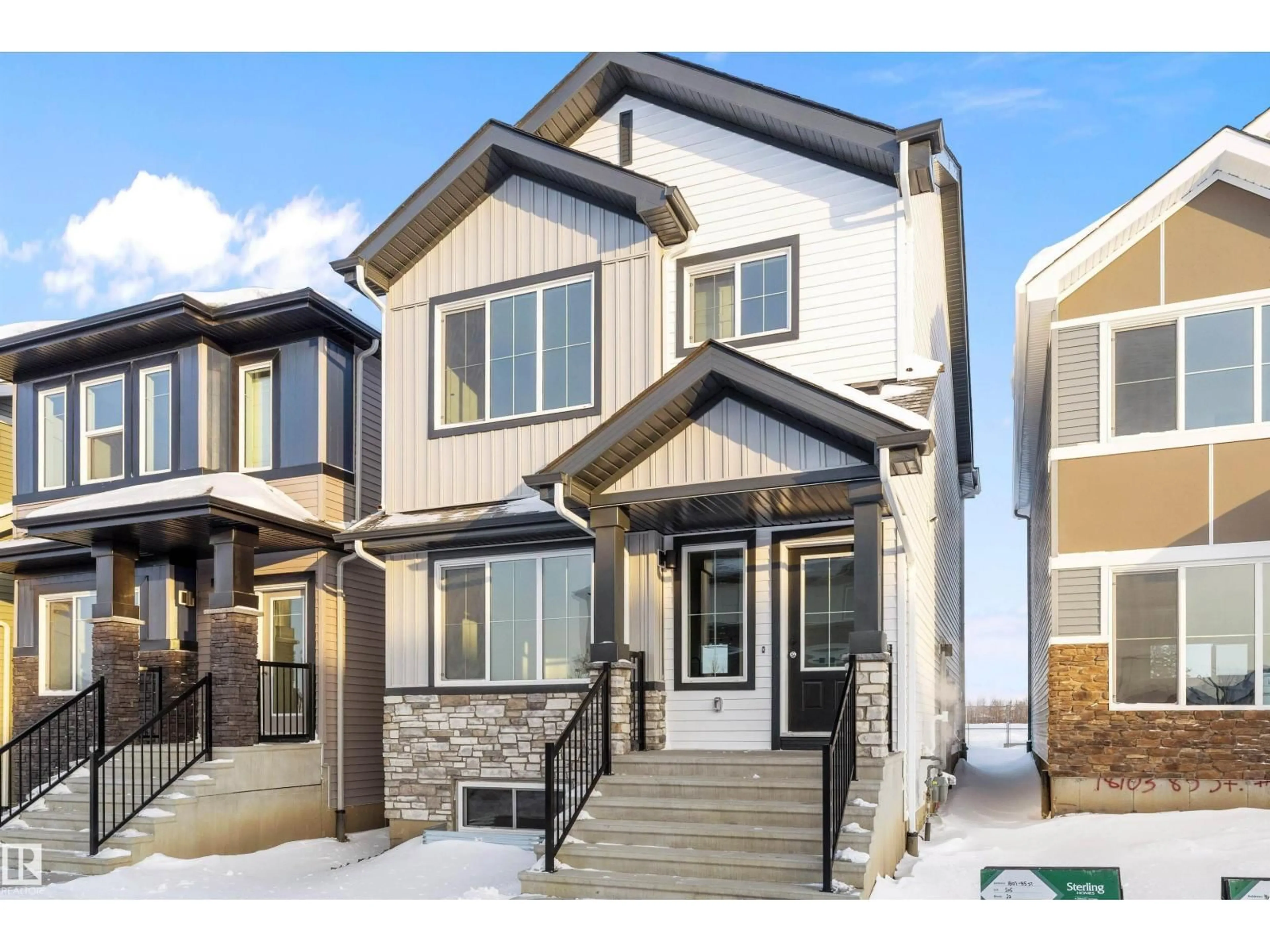 Home with vinyl exterior material, street for NW - 18107 85 ST, Edmonton Alberta T5Z0X1