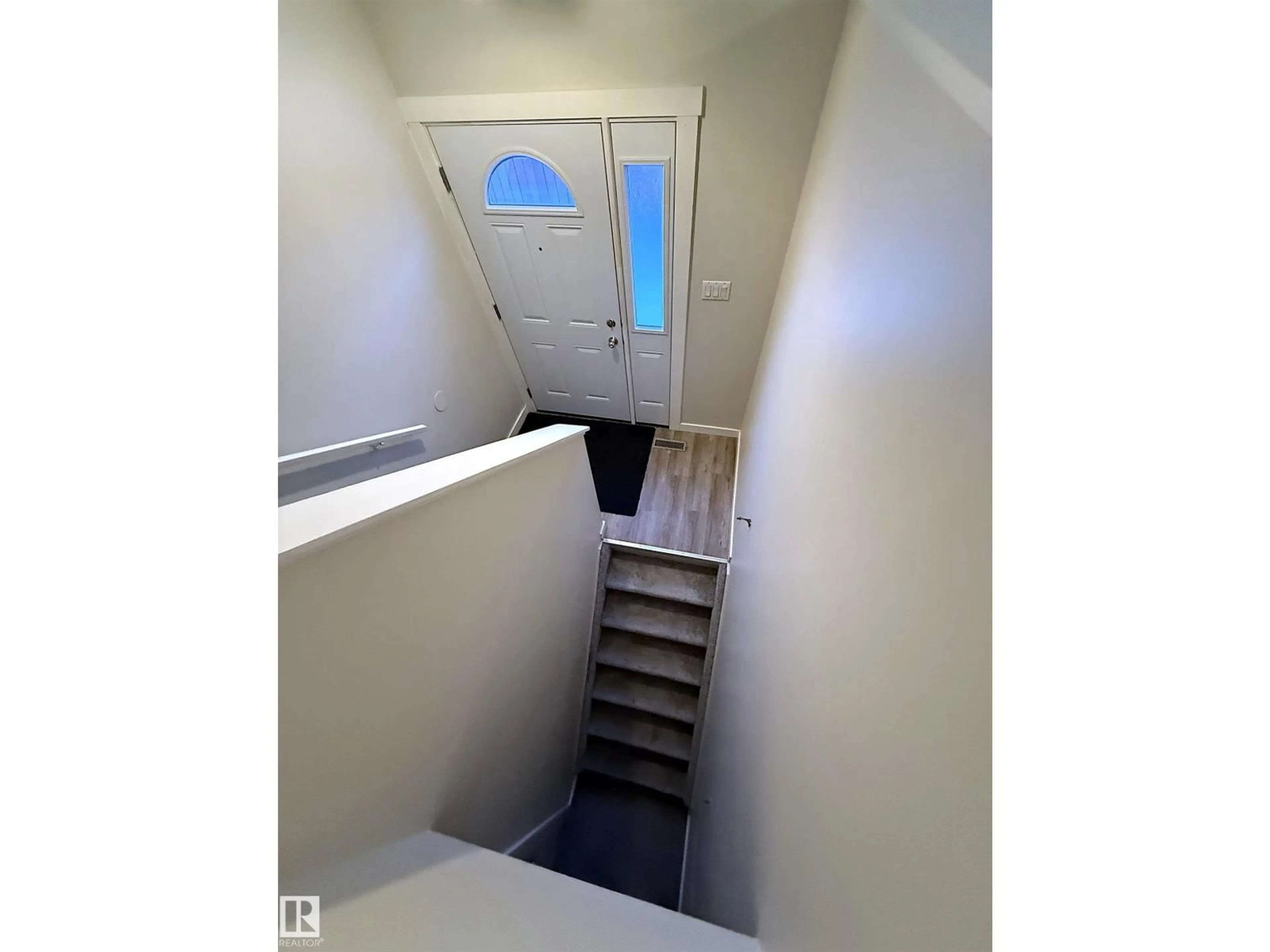 Stairs for D - 8908 144 AV, Edmonton Alberta T5E5V4