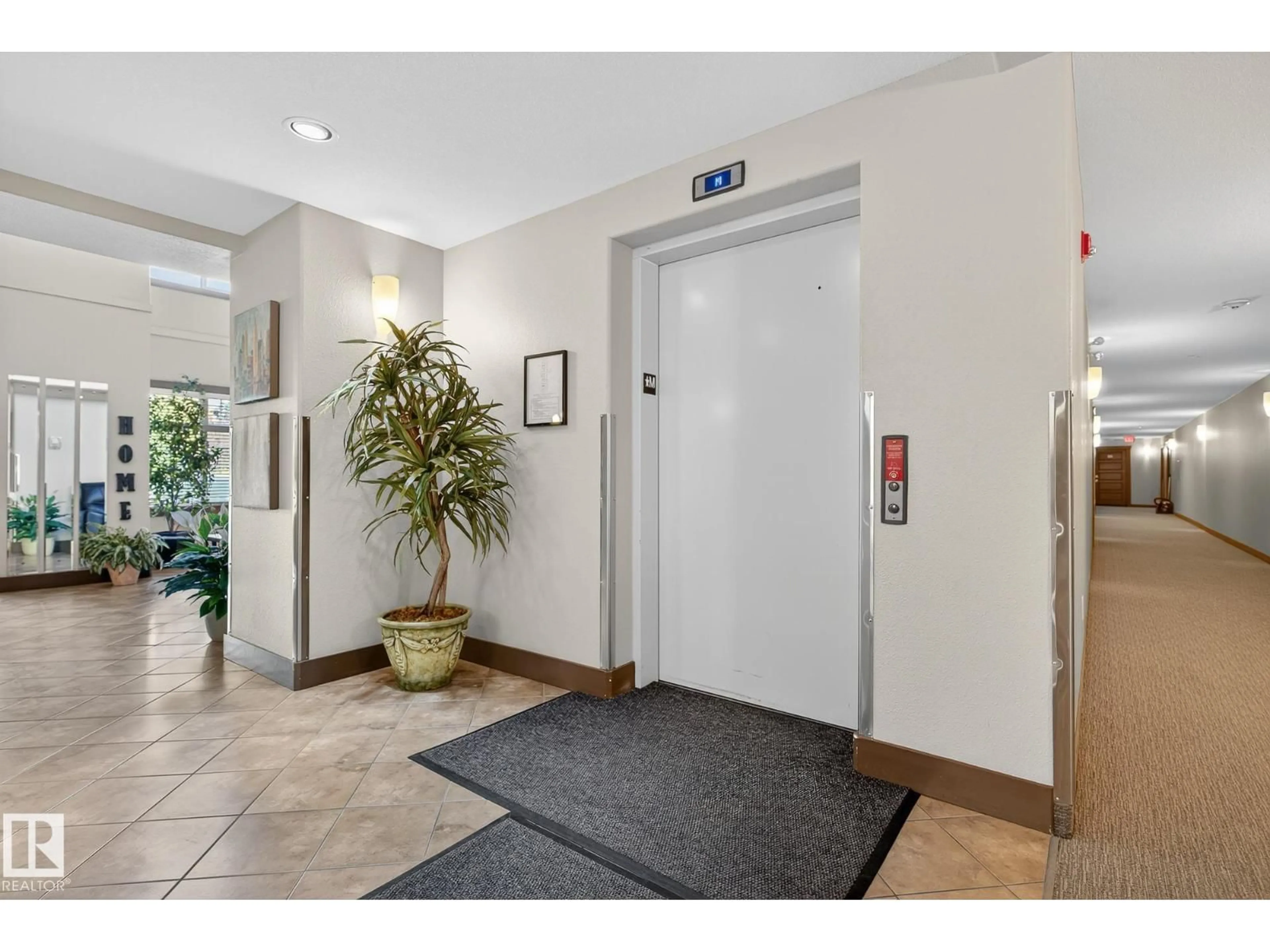 Indoor foyer for #134 - 11505 ELLERSLIE RD SW, Edmonton Alberta T6W2A9