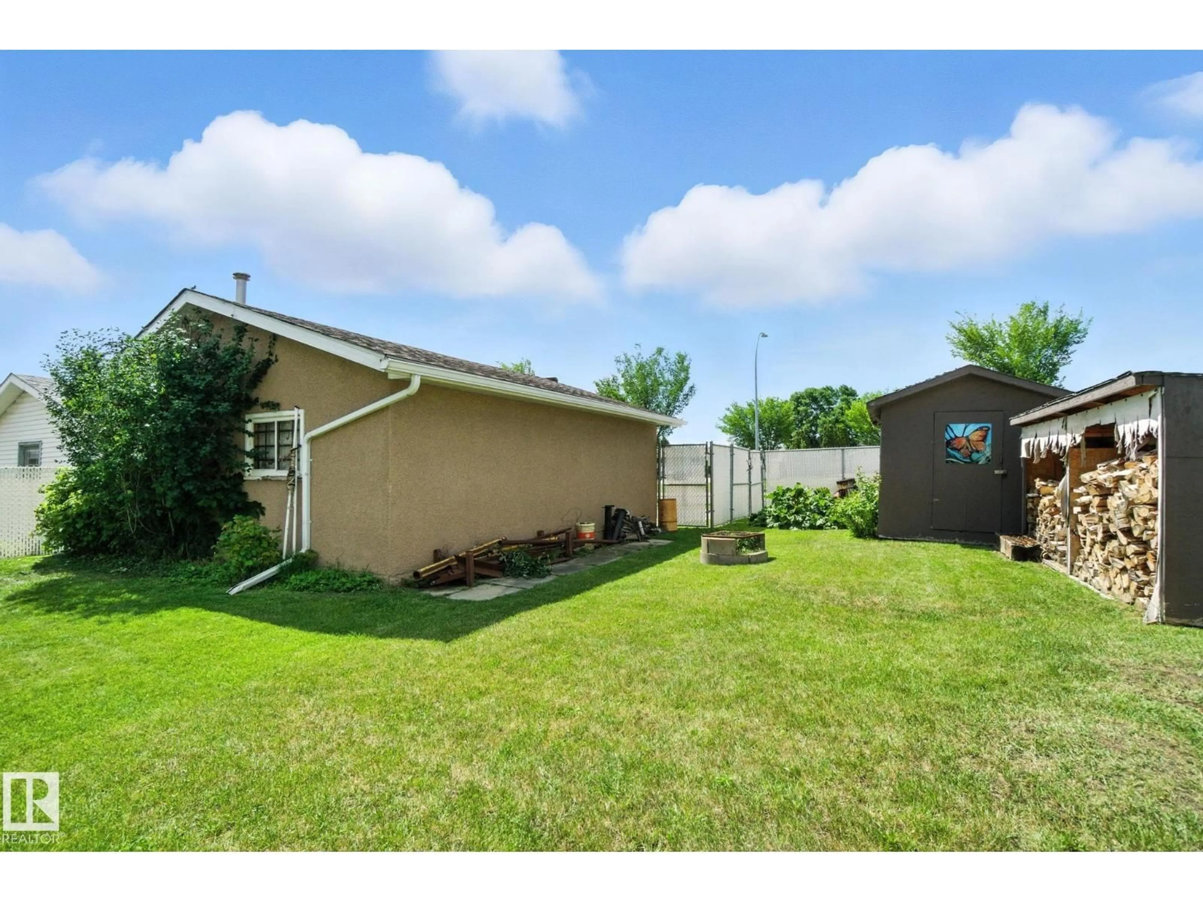 Unknown for 14936 81 ST, Edmonton Alberta T5P1P5