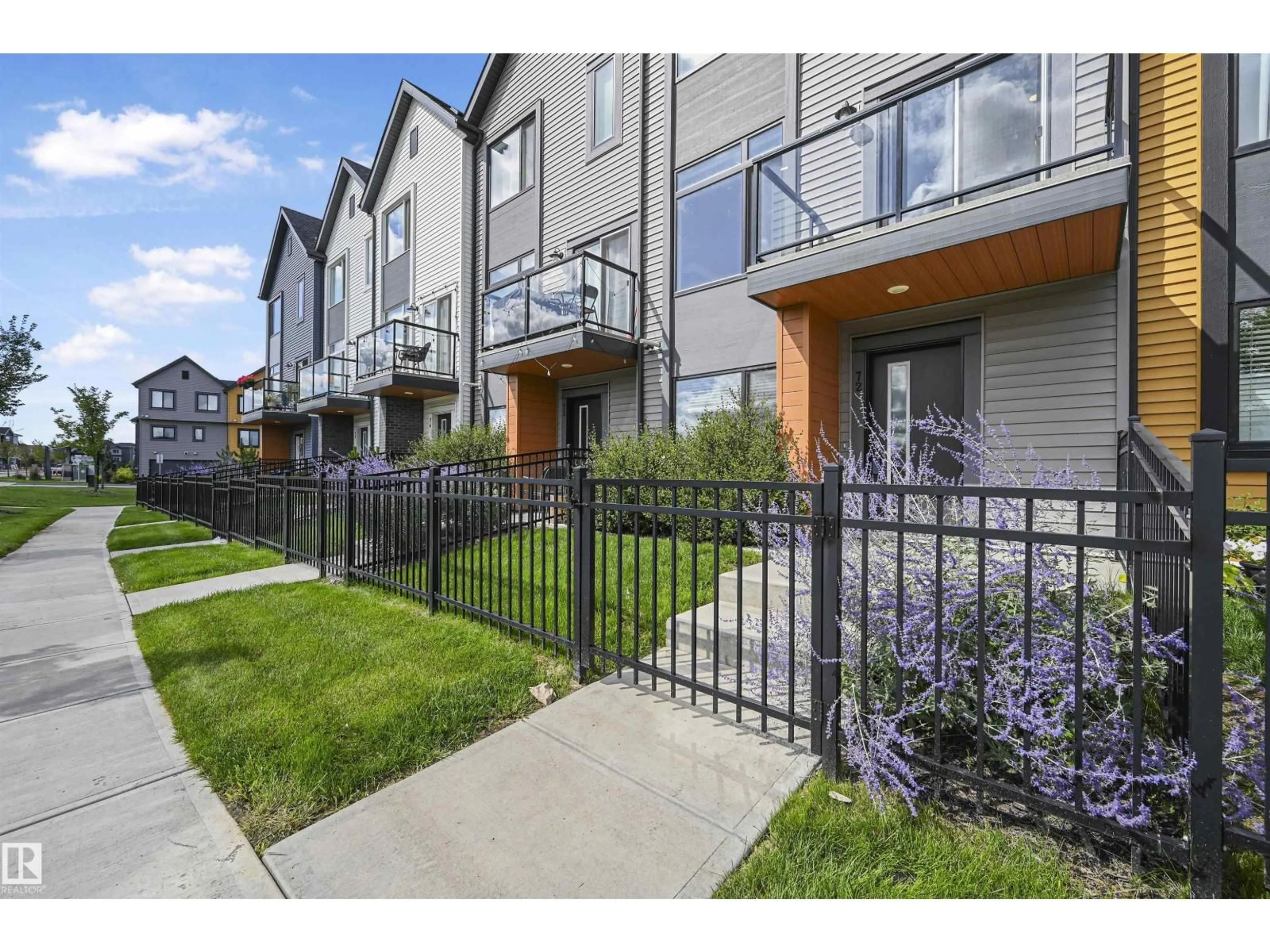 Patio, street for 72 1010 RABBIT HILL RD, Edmonton Alberta T6W4G7