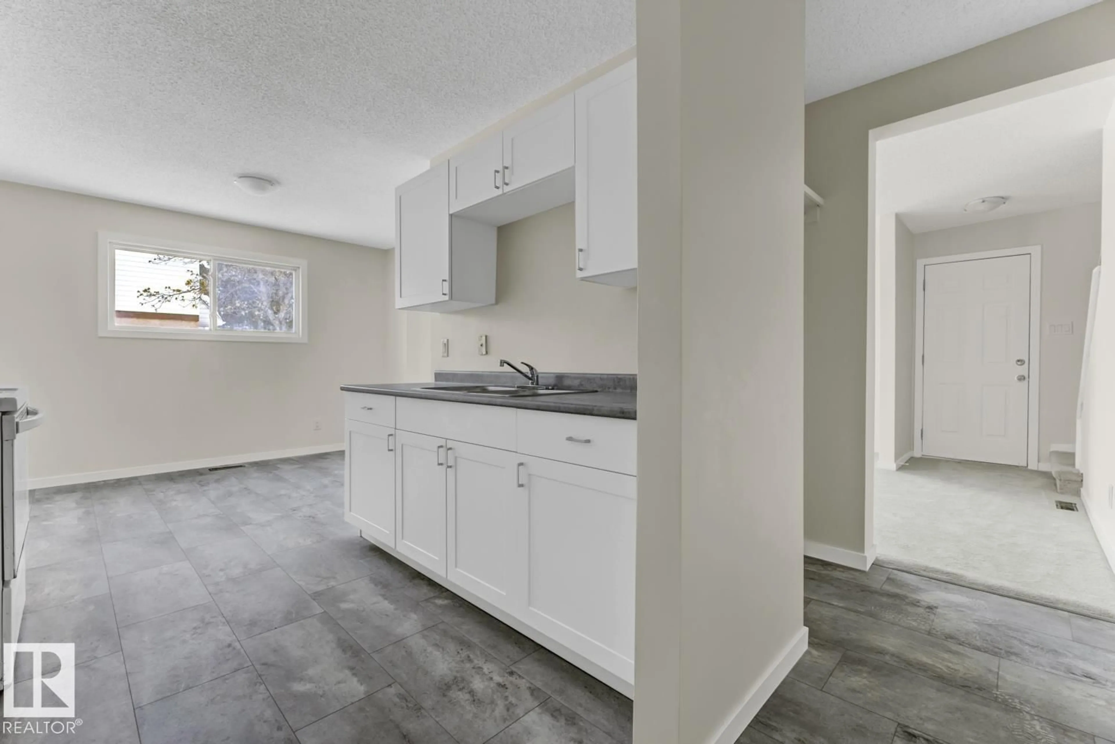 Standard kitchen, unknown for 5A TWIN TC, Edmonton Alberta T6K1V4