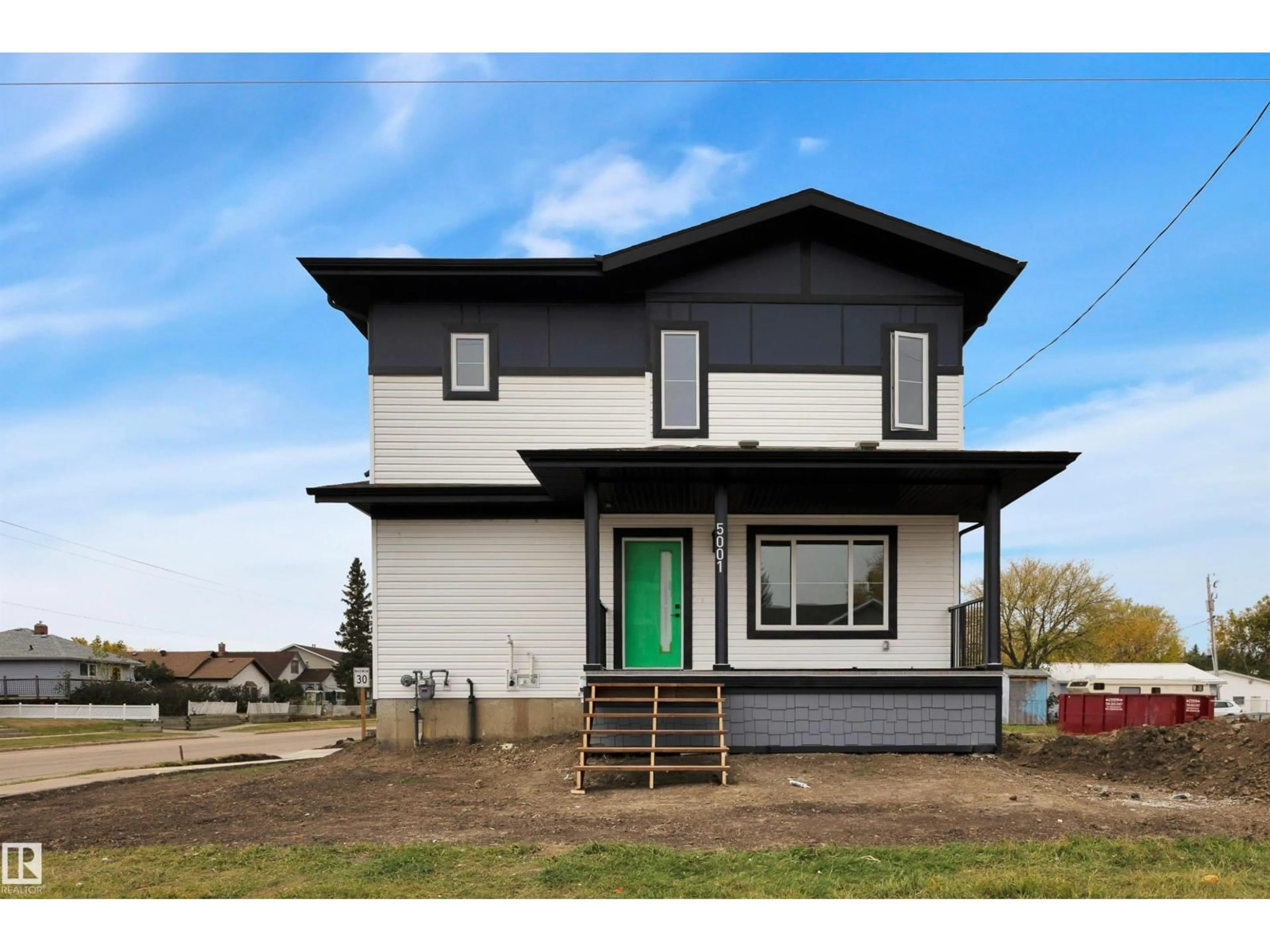 Home with vinyl exterior material, street for 5001 51 AV, Calmar Alberta T0C0V0