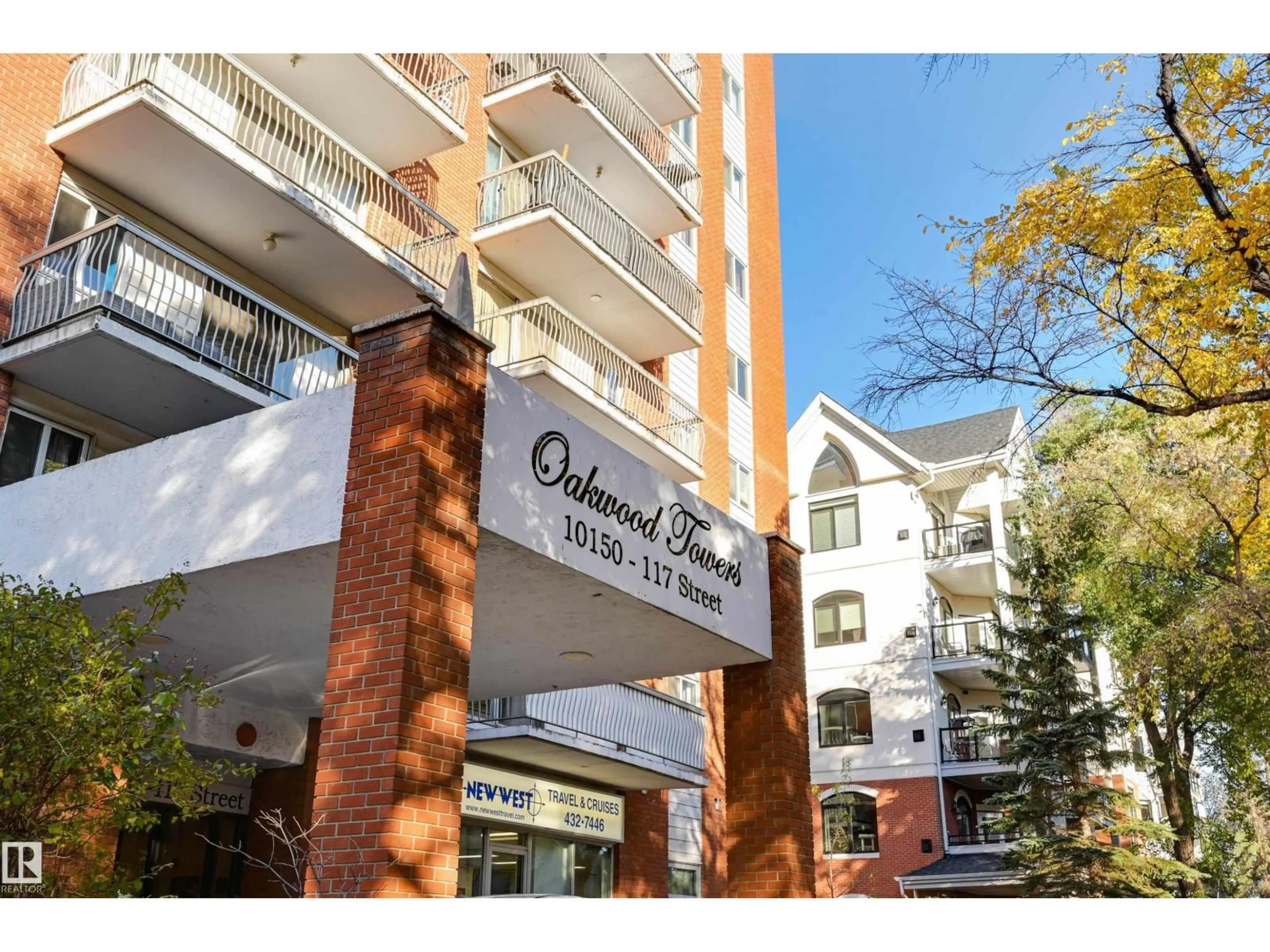 Indoor foyer for 10150 - 905 117 ST NW, Edmonton Alberta T5K2J2