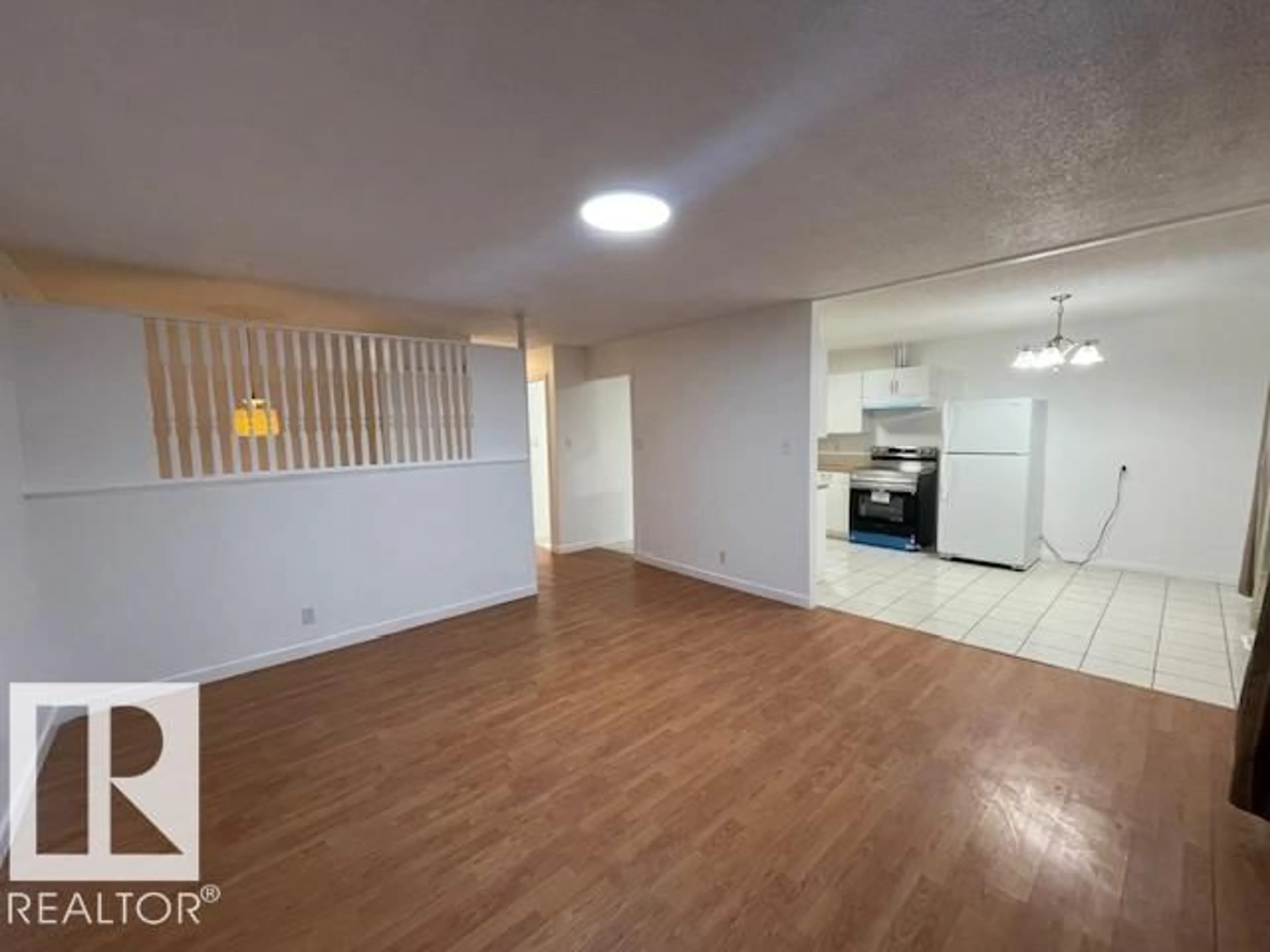 A pic of a room for NW - 13123 31 ST, Edmonton Alberta T5A3A3