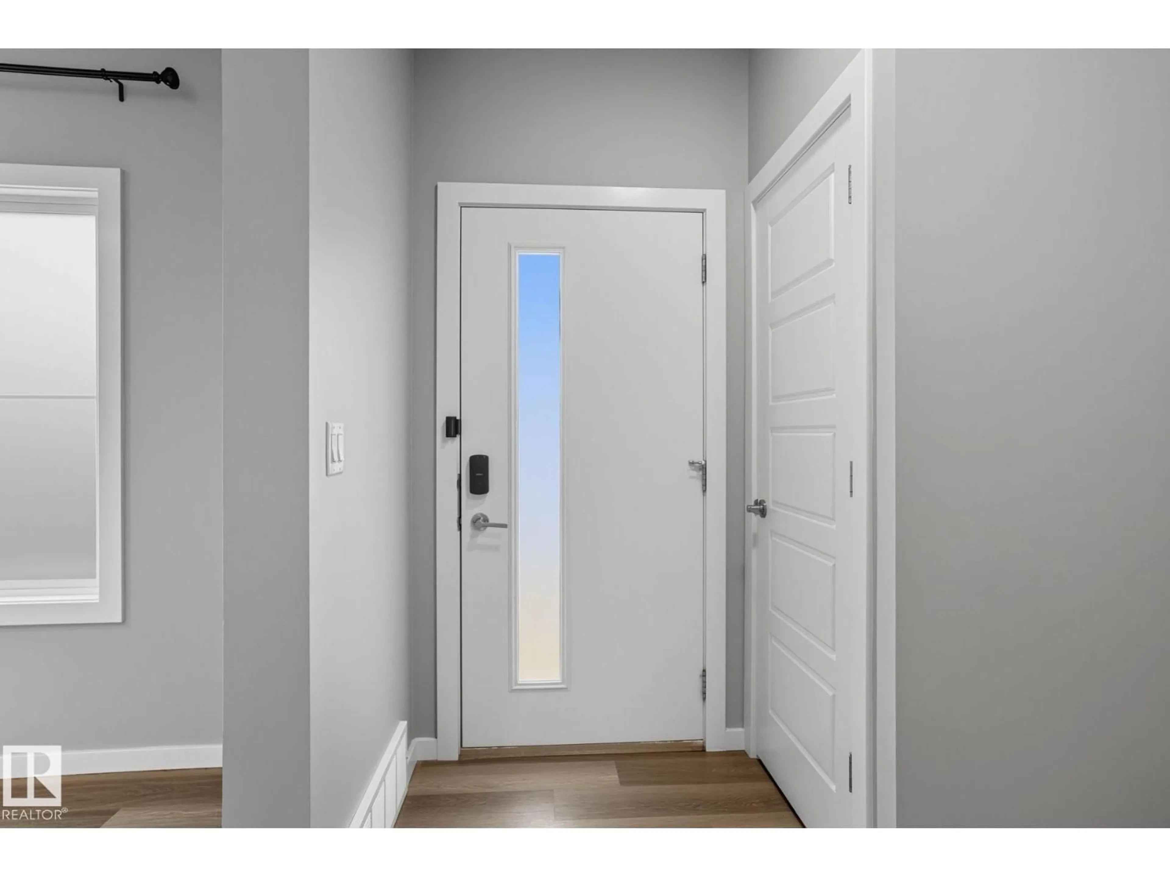 Indoor entryway for SW - 2007 160 ST, Edmonton Alberta T6W4E7