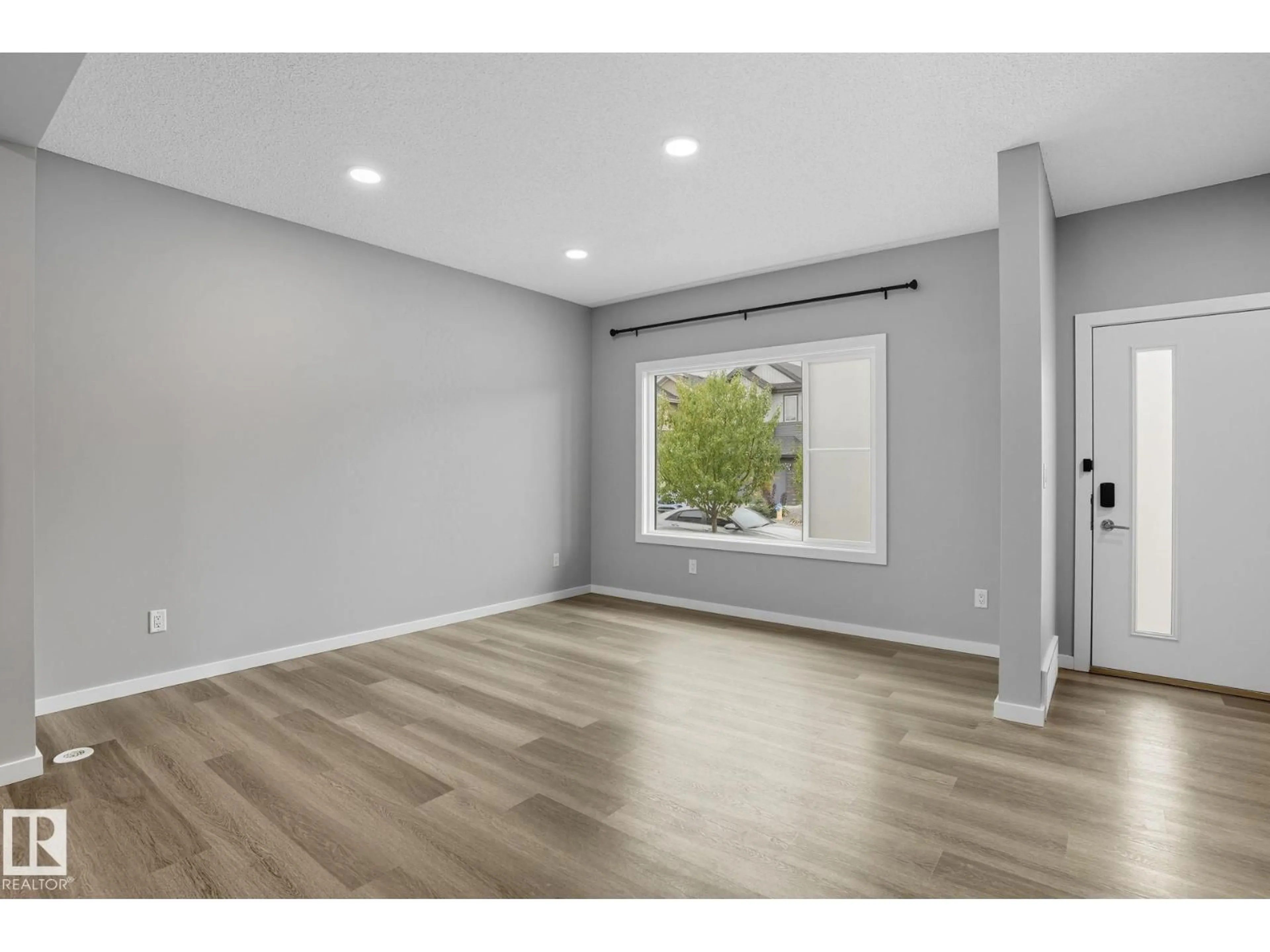 A pic of a room for SW - 2007 160 ST, Edmonton Alberta T6W4E7