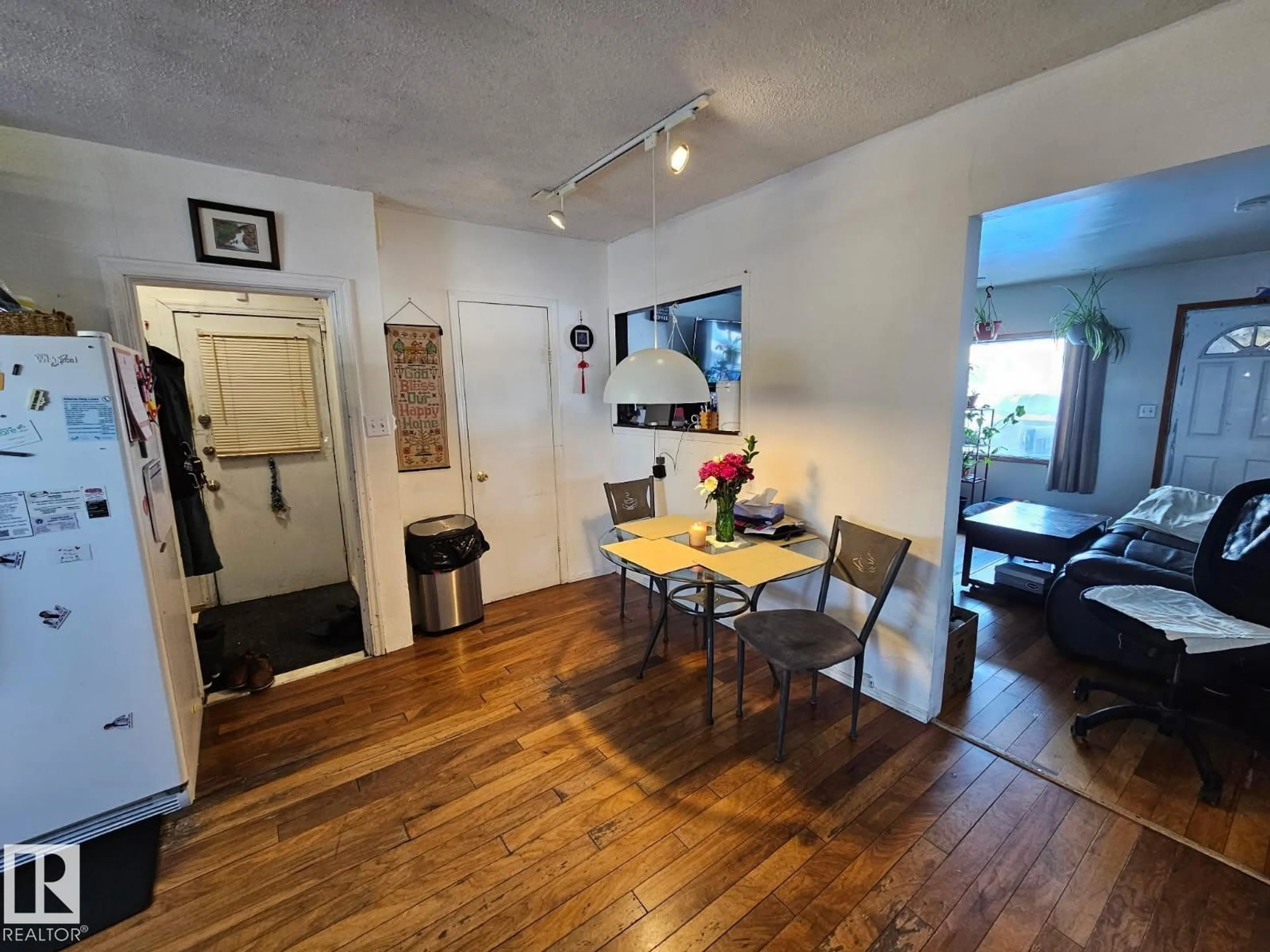 A pic of a room for 5029 50 ST, Innisfree Alberta T0B2G0