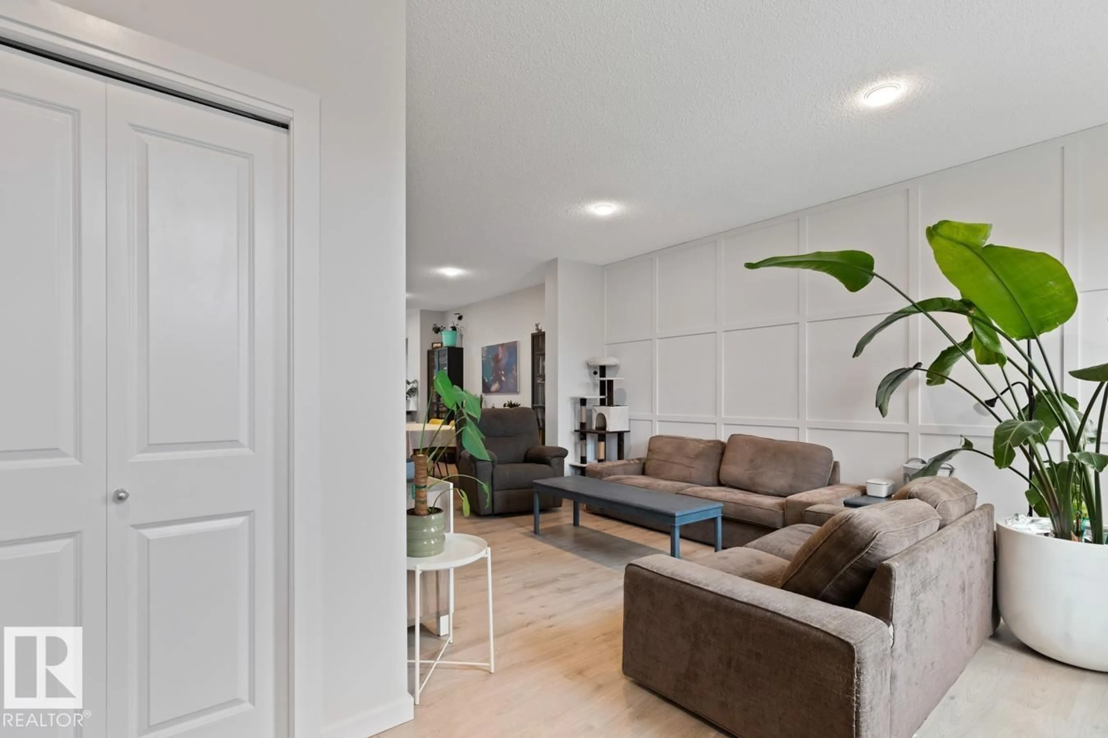 Living room with furniture, unknown for 2147 MAPLE RD, Edmonton Alberta T6T2L6