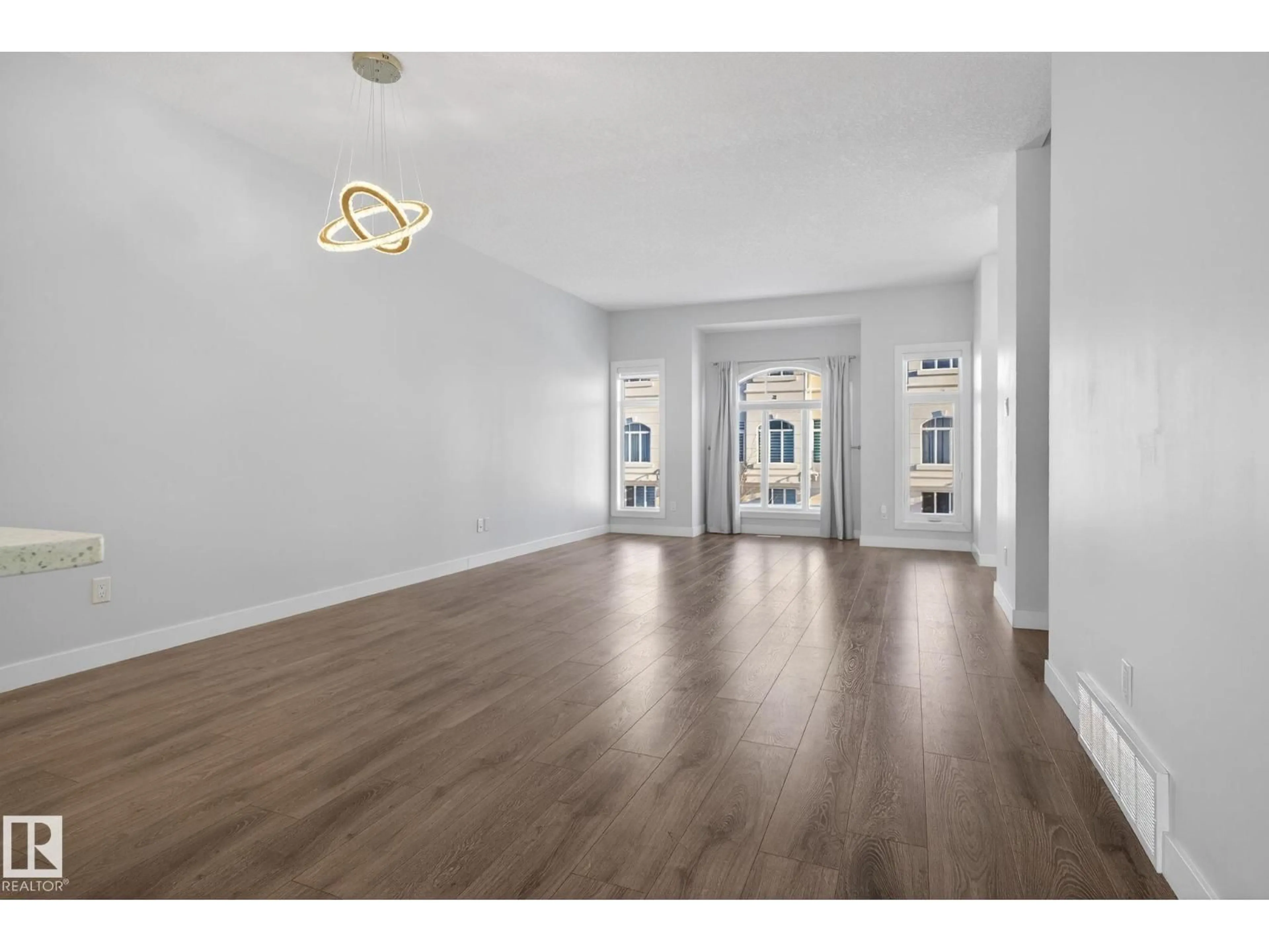 A pic of a room for 64 723 172 ST SW, Edmonton Alberta T6W2N6