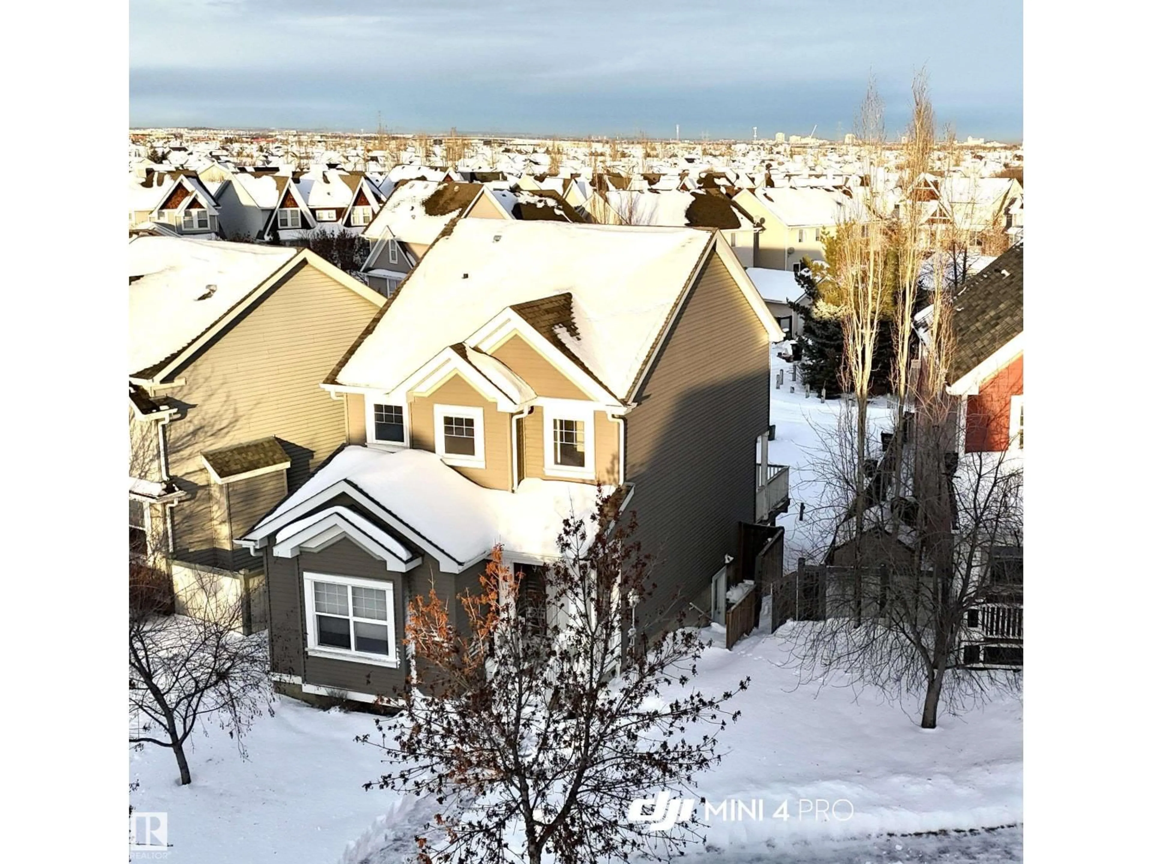 A pic from outside/outdoor area/front of a property/back of a property/a pic from drone, city buildings view from balcony for SW - 1432 72 ST, Edmonton Alberta T6X0E2