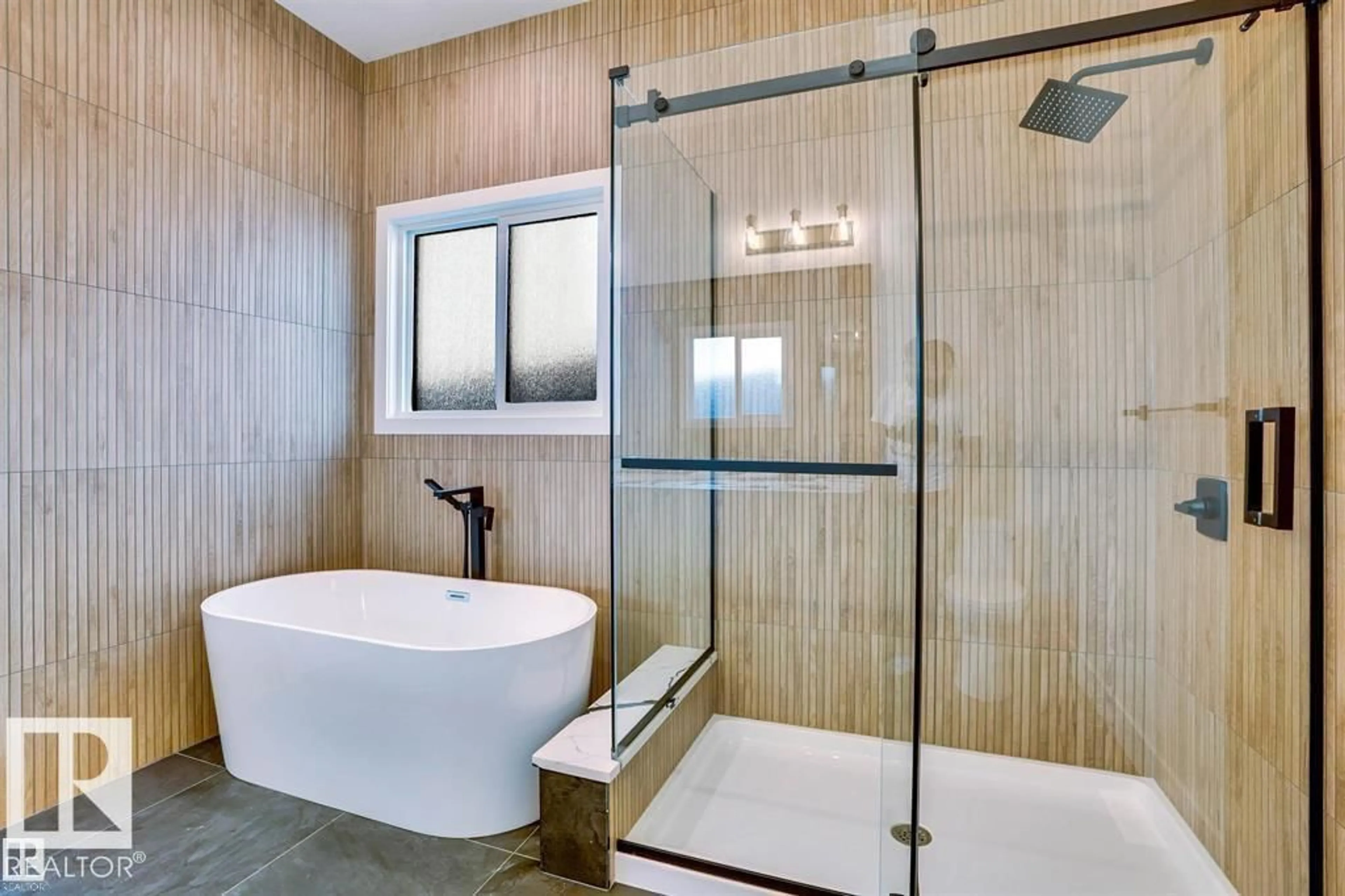 Contemporary bathroom, ceramic/tile floor for 27 ROSEWOOD WY, St. Albert Alberta T8N7Y8