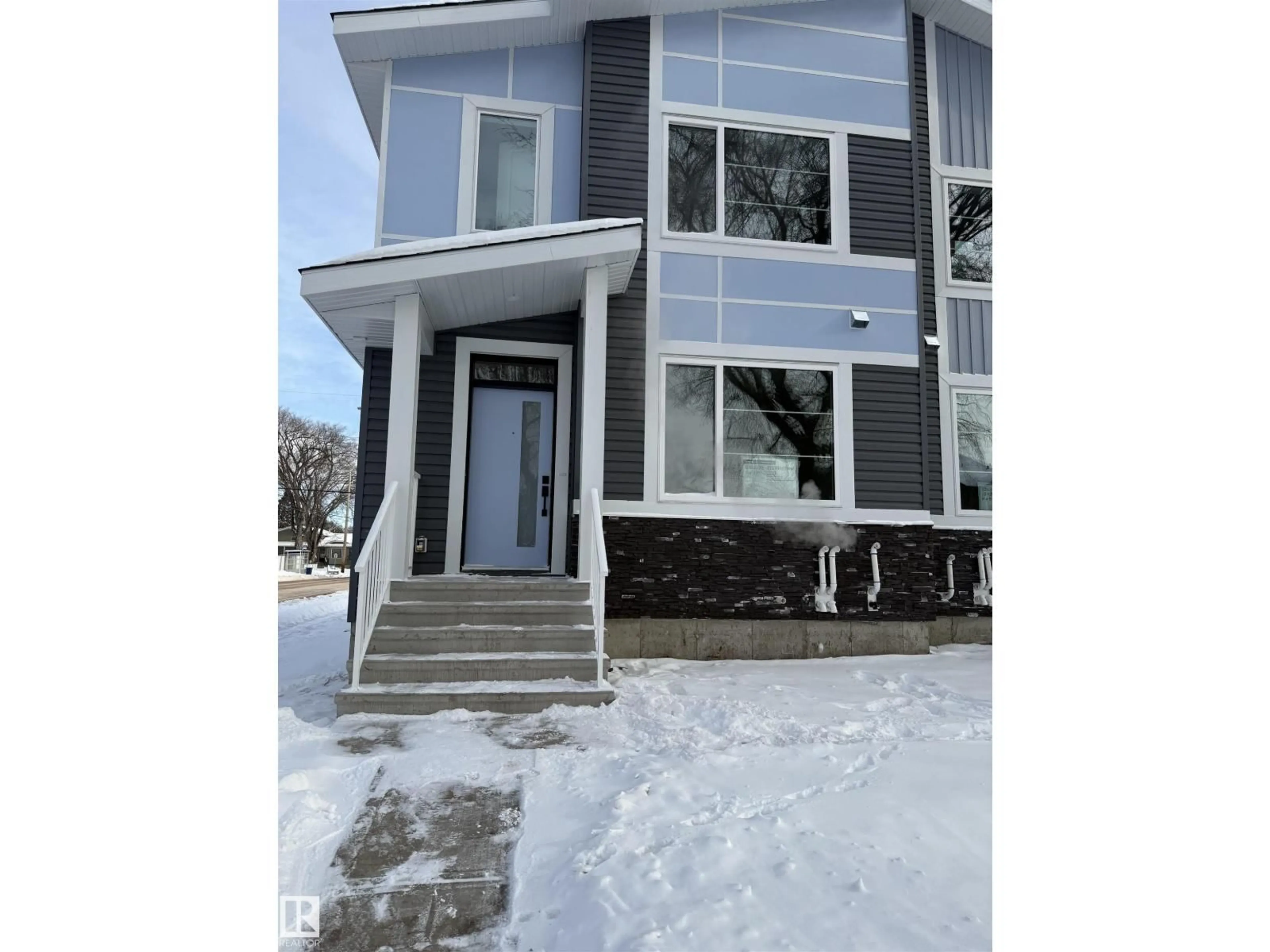 Home with vinyl exterior material, unknown for 12039 41 ST, Edmonton Alberta T5W2M3