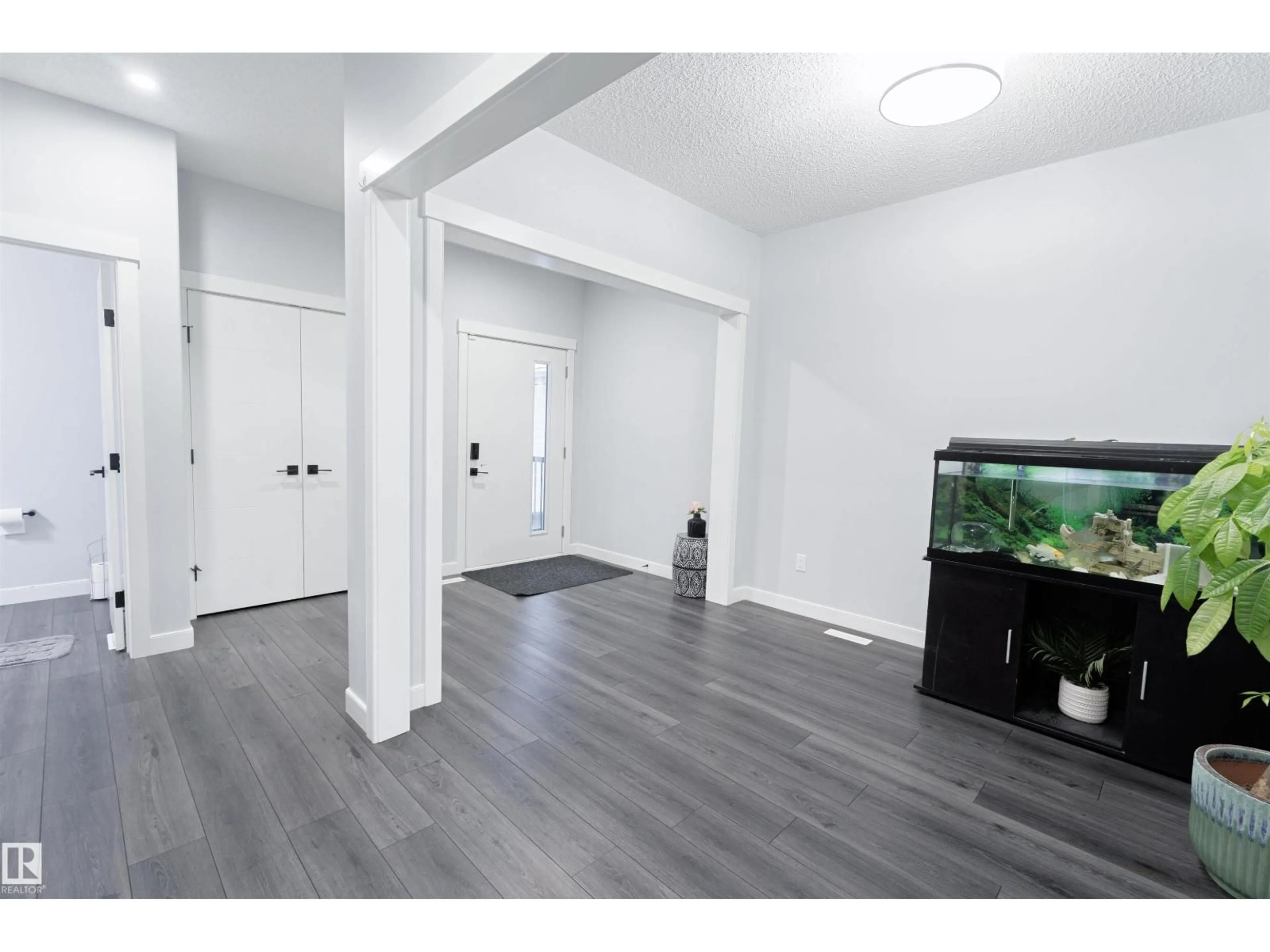 Indoor entryway for SW - 1033 CHRISTIE VISTA VS, Edmonton Alberta T6W4W8