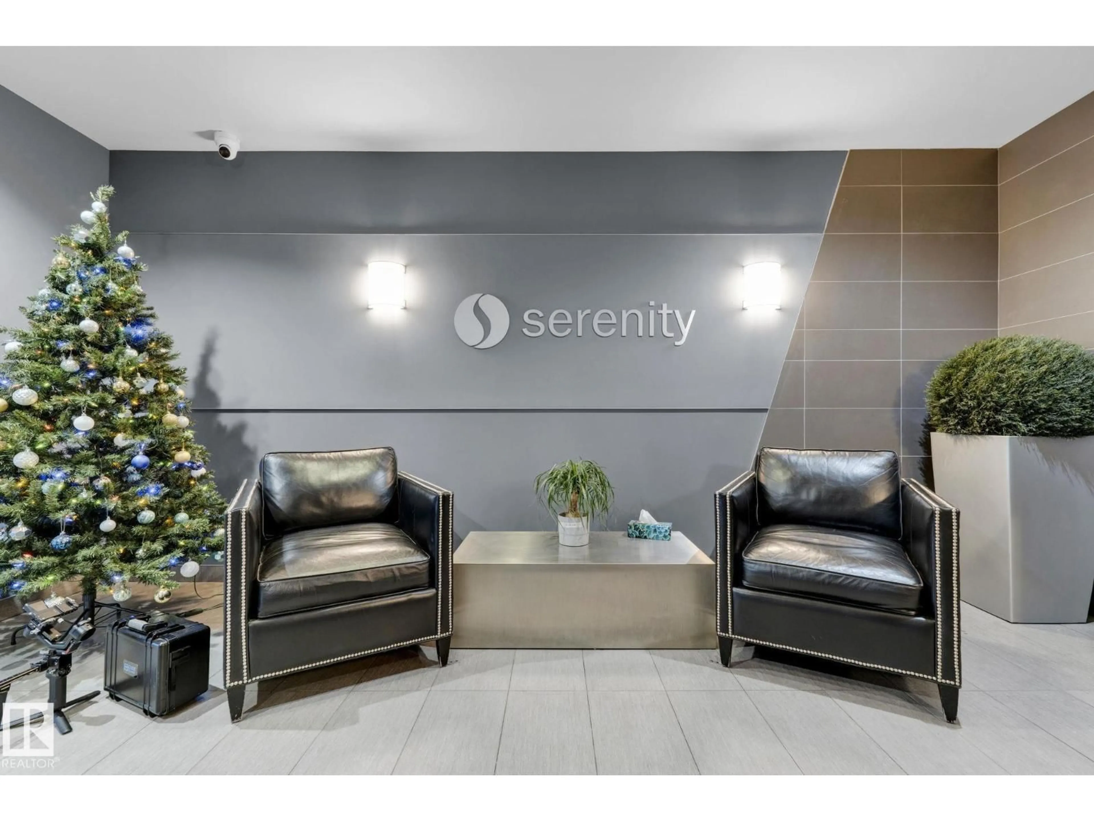 Lobby for 901 - 10055 118 ST, Edmonton Alberta T5K0C1