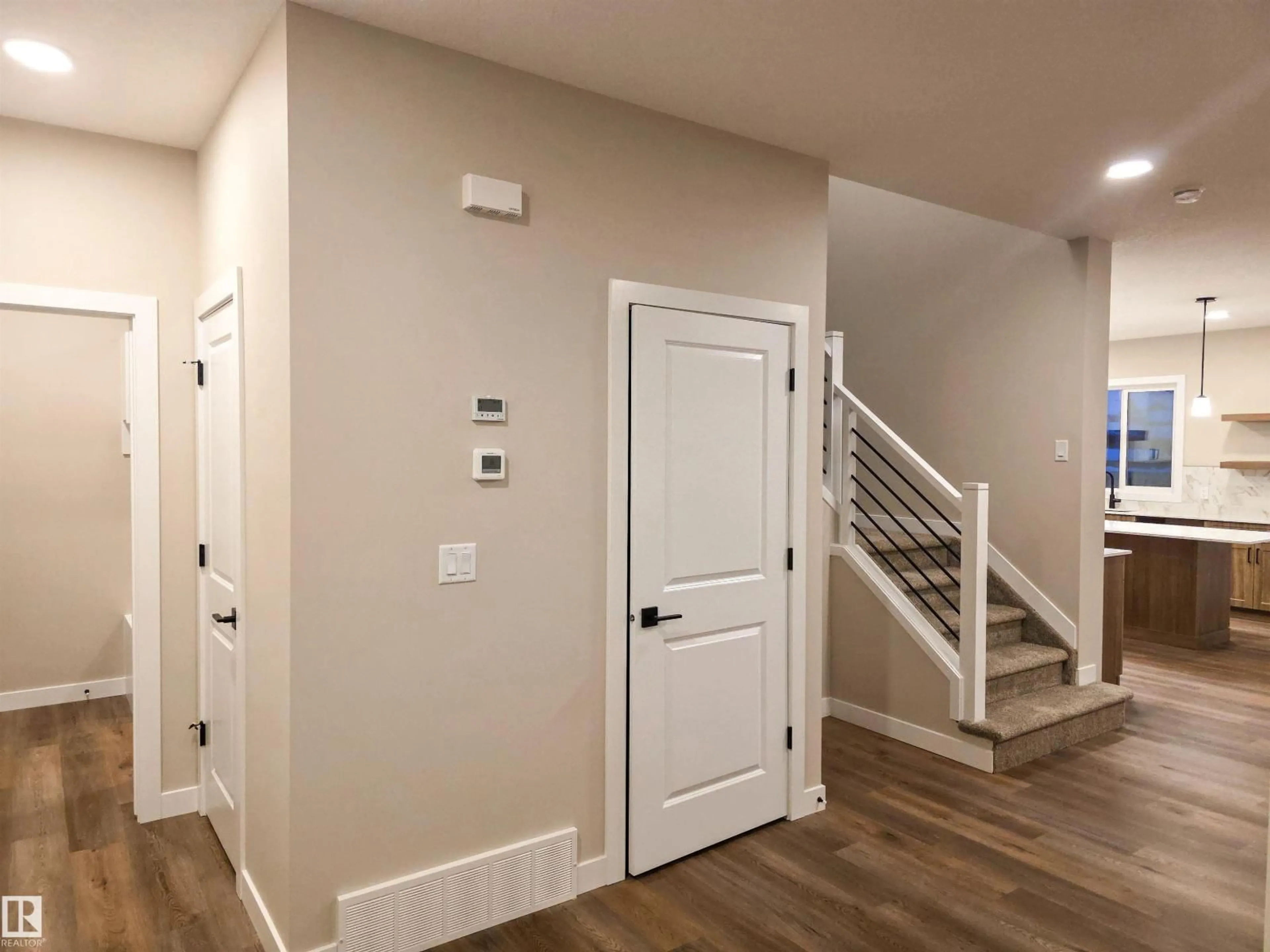 Indoor entryway for 3 EMERSON LD, Spruce Grove Alberta T7X4S2