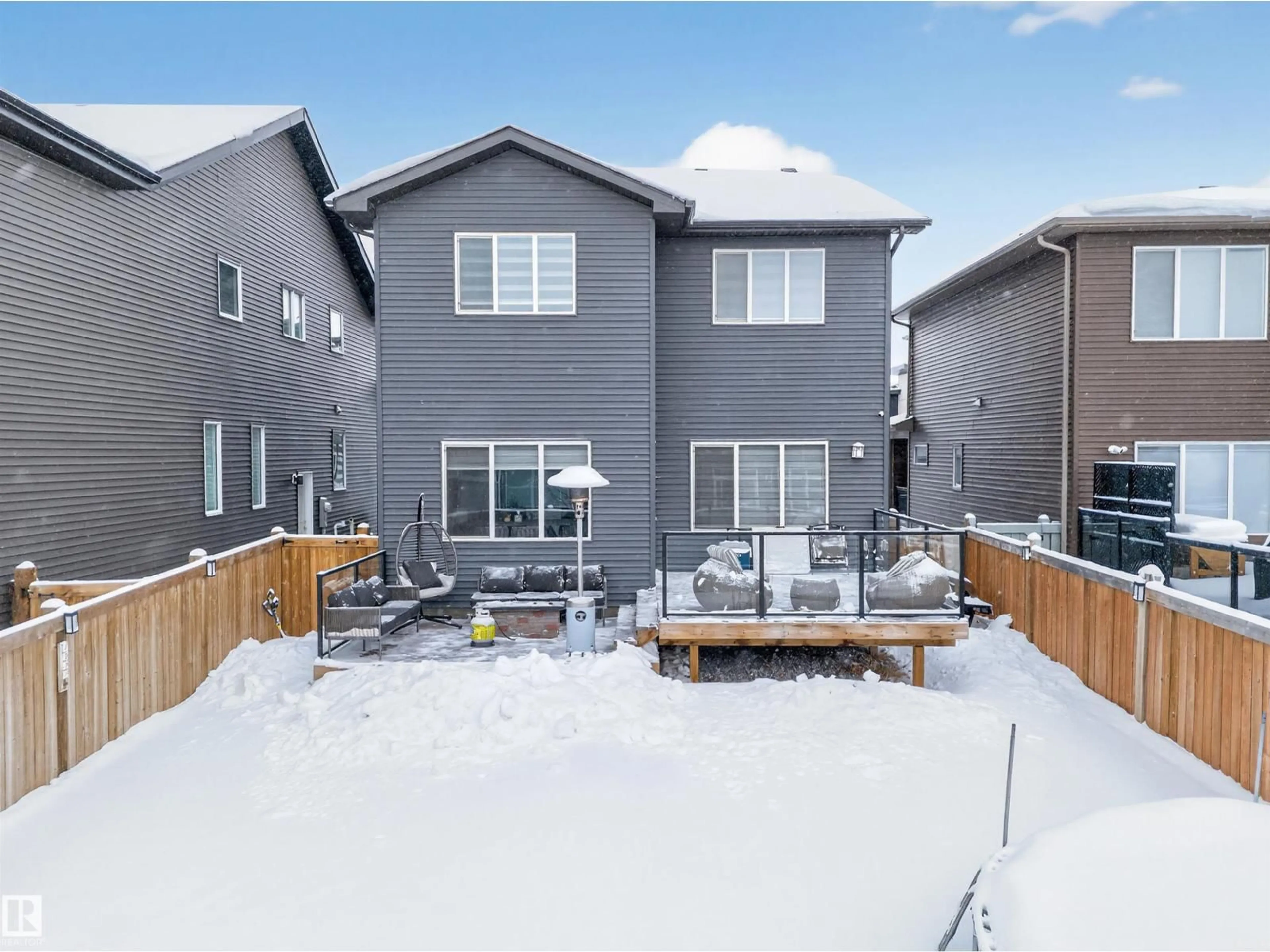 A pic from outside/outdoor area/front of a property/back of a property/a pic from drone, unknown for 6085 KING LANDING LD, Edmonton Alberta T6W3Z7