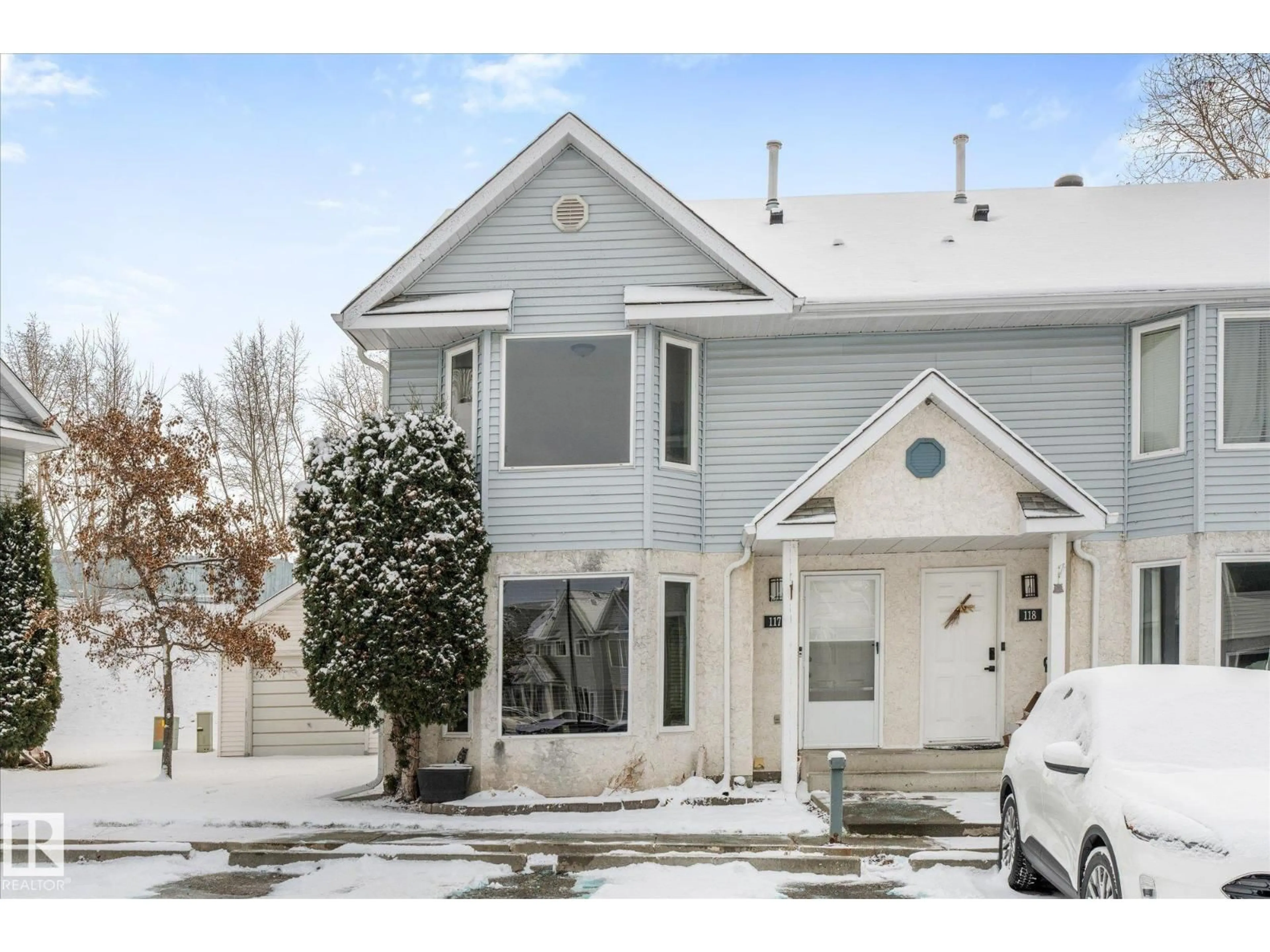 Home with vinyl exterior material, street for 5 - 117 ABERDEEN WY, Stony Plain Alberta T7Z1N1