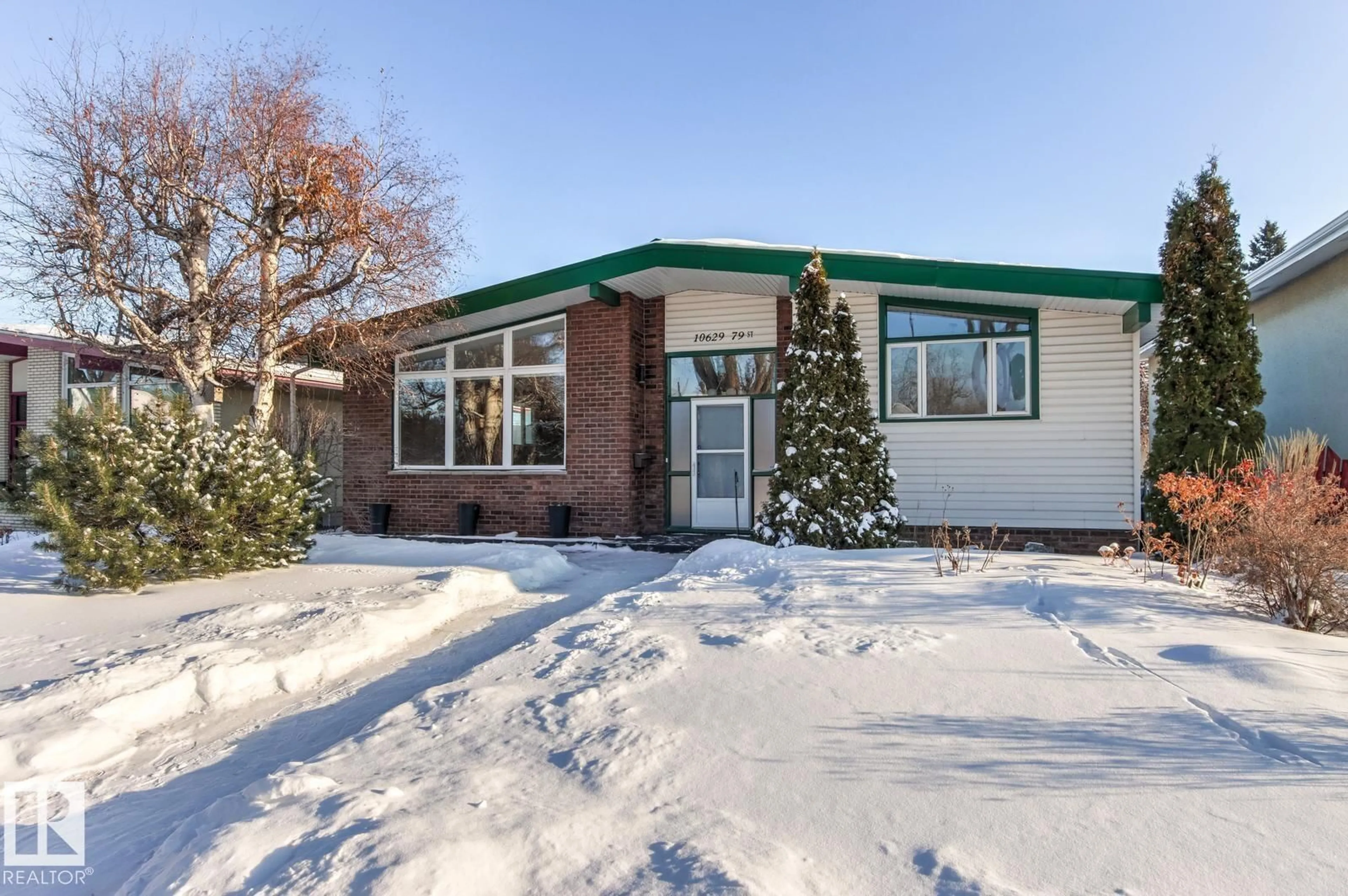 Unknown for 10629 79 ST, Edmonton Alberta T6A3H5