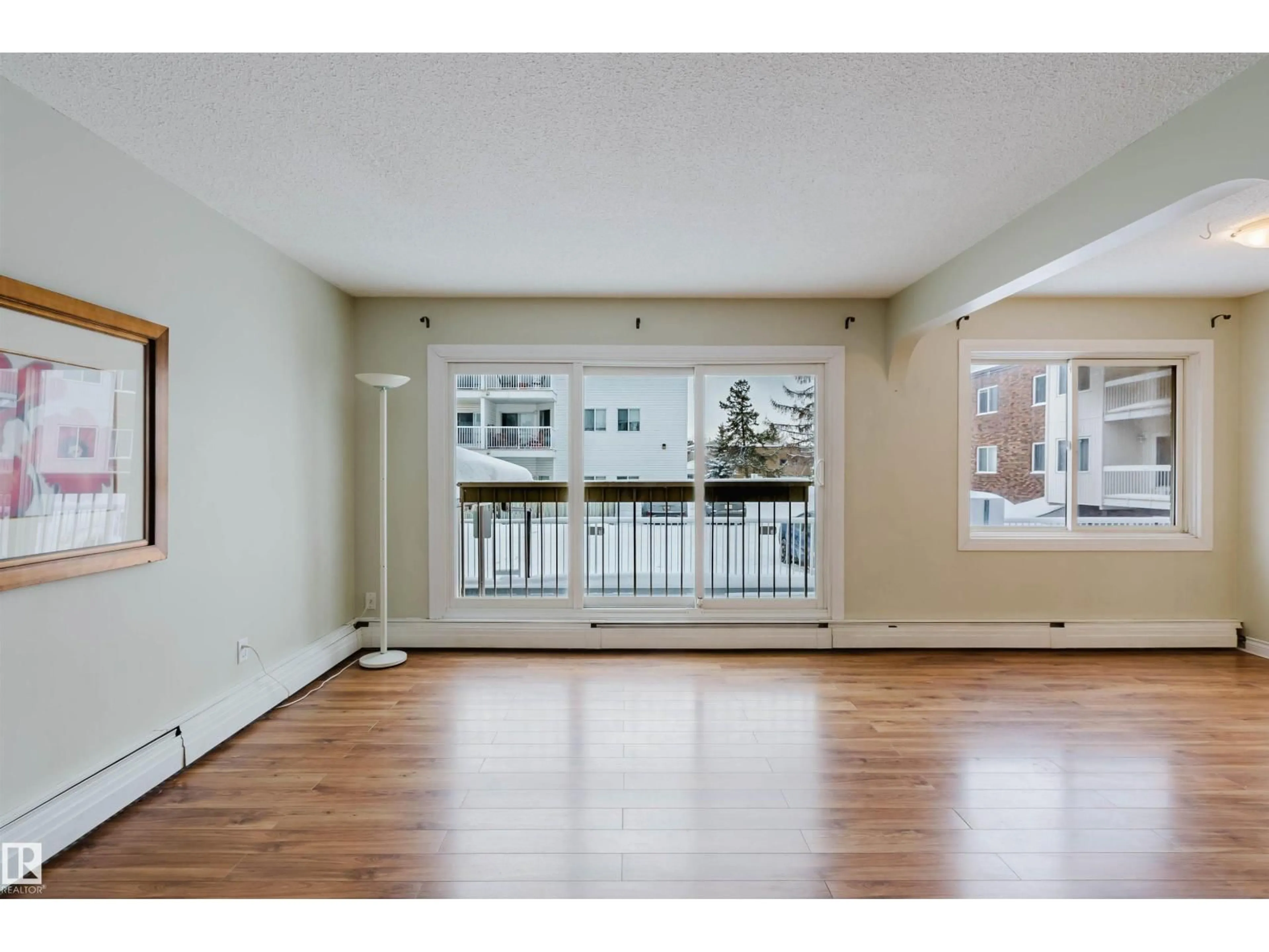 Unknown for 201 - 11450 40 AV, Edmonton Alberta T6J0R5