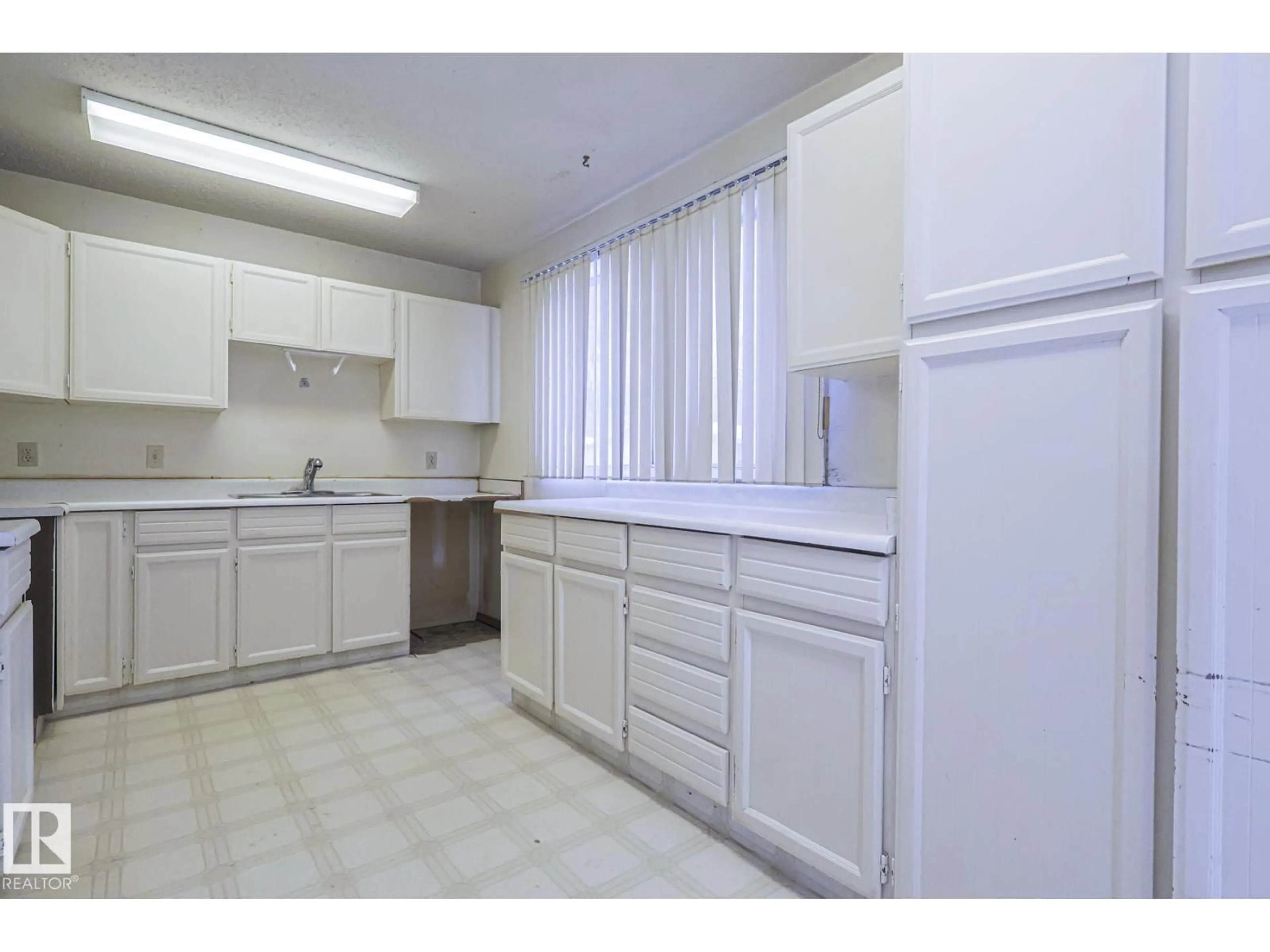 Standard kitchen, unknown for 4312 41B ST, Leduc Alberta T9E4S7