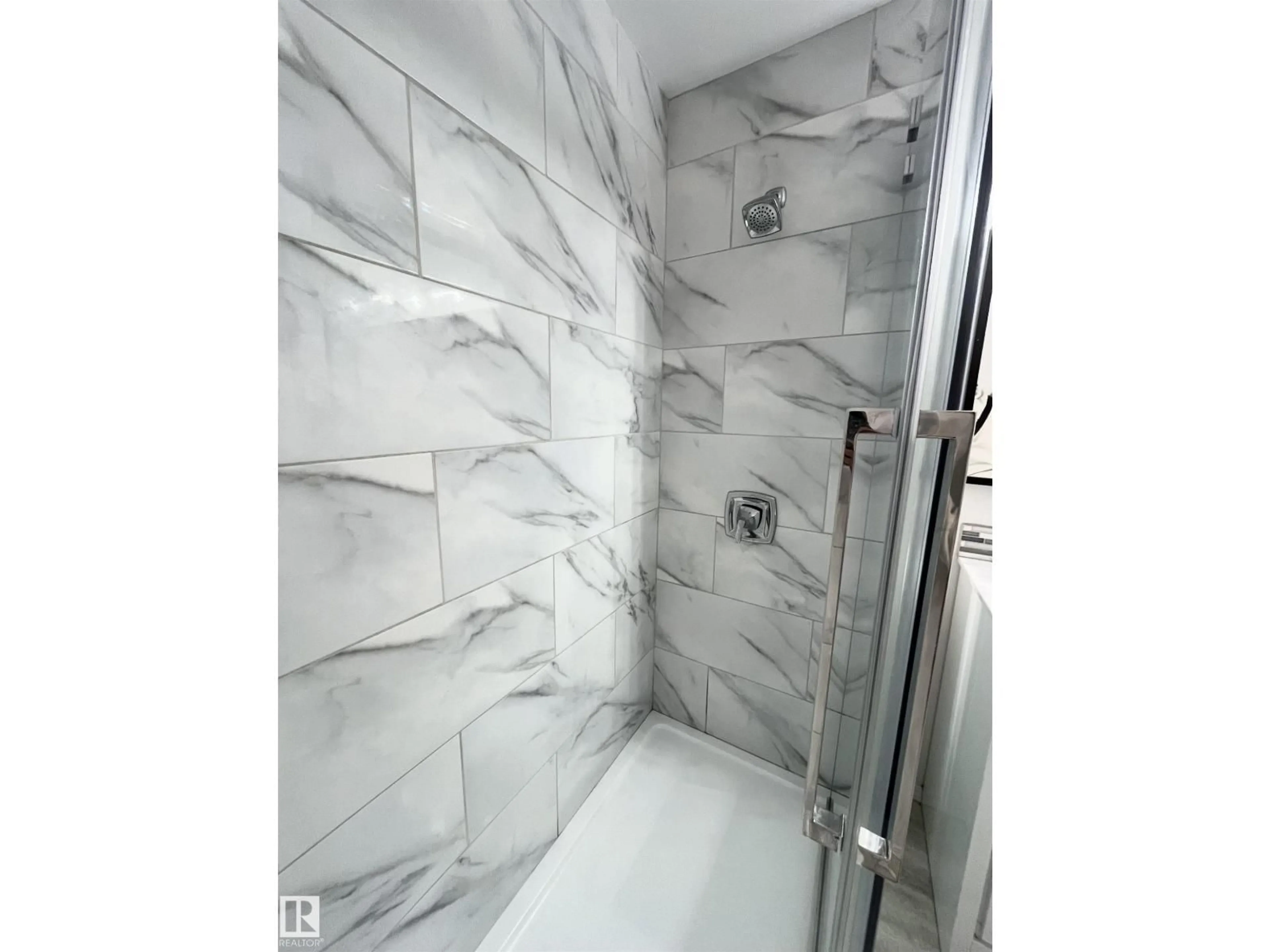 Contemporary bathroom, ceramic/tile floor for 233 - 4404 122 ST, Edmonton Alberta T6J4A9