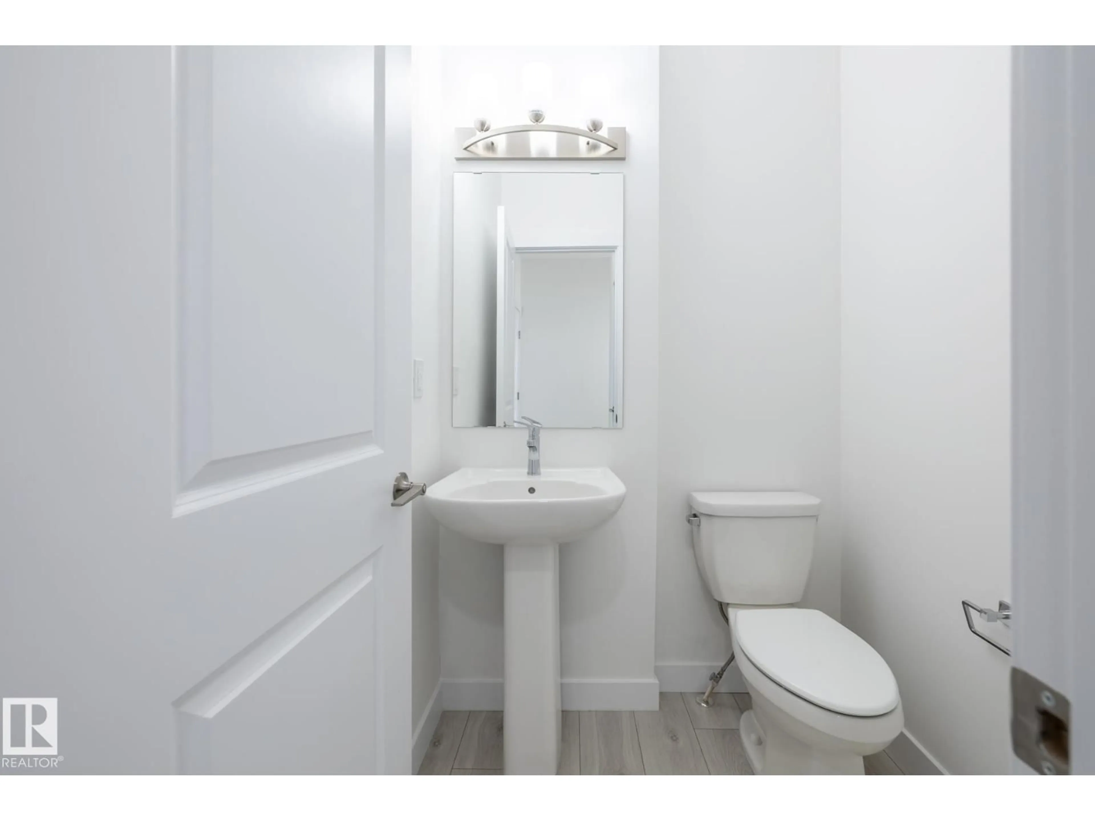 Standard bathroom, unknown for 14 - 7110 KESWICK CM, Edmonton Alberta T6W5P7