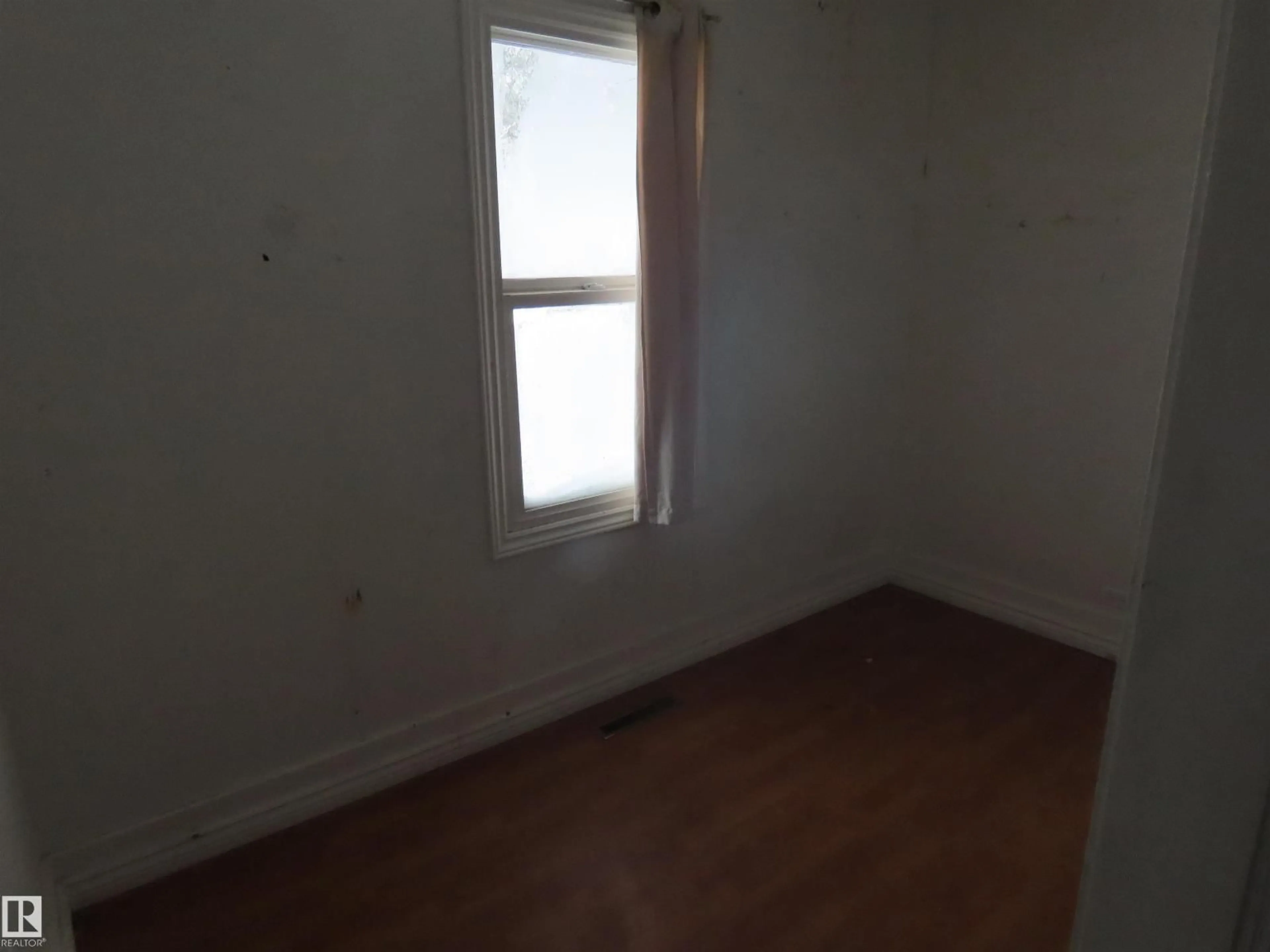 A pic of a room for 5124 51 AV, Sangudo Alberta T0E2A0