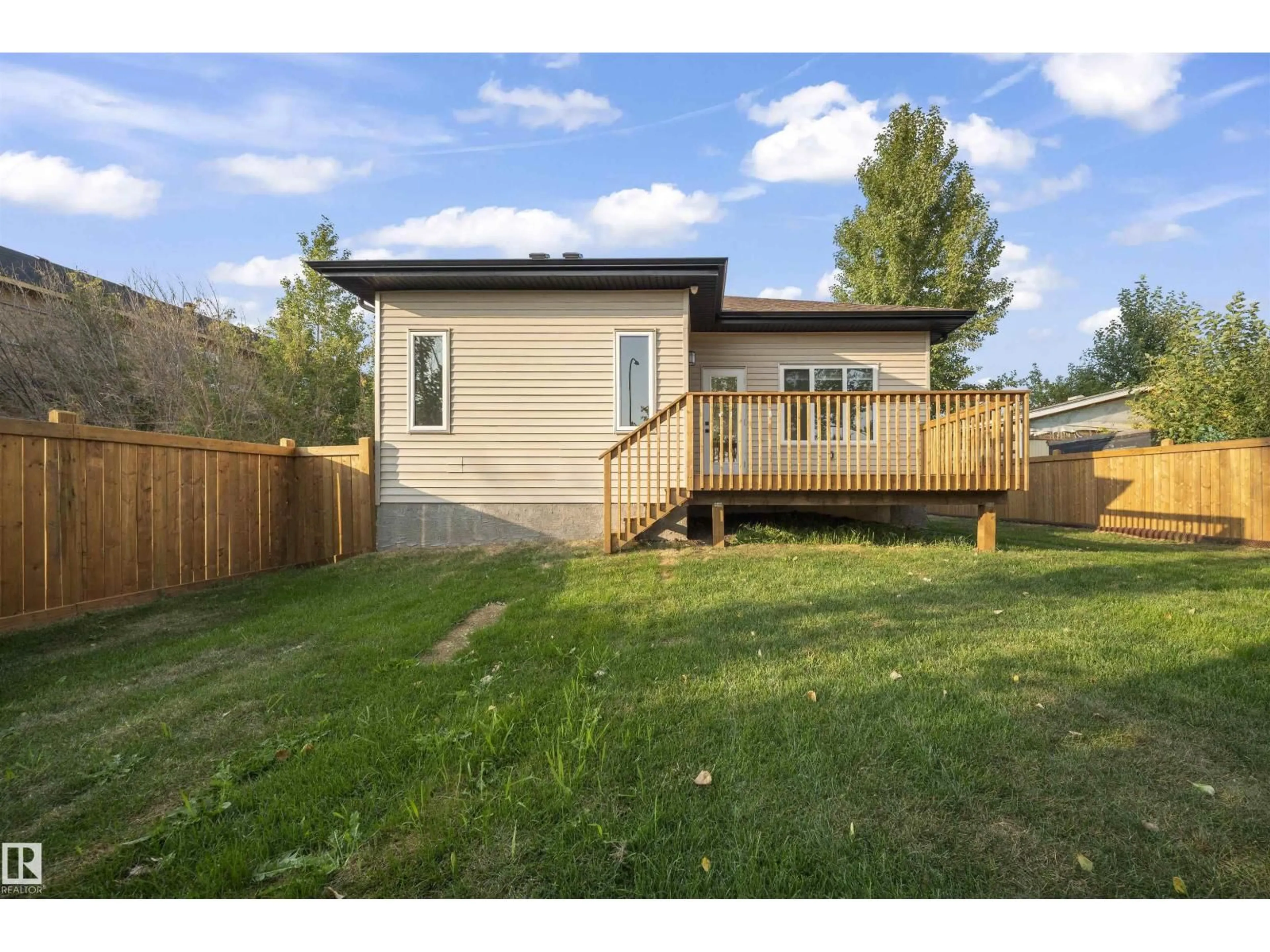 Unknown for 224 LEE RIDGE RD, Edmonton Alberta T6K0N3