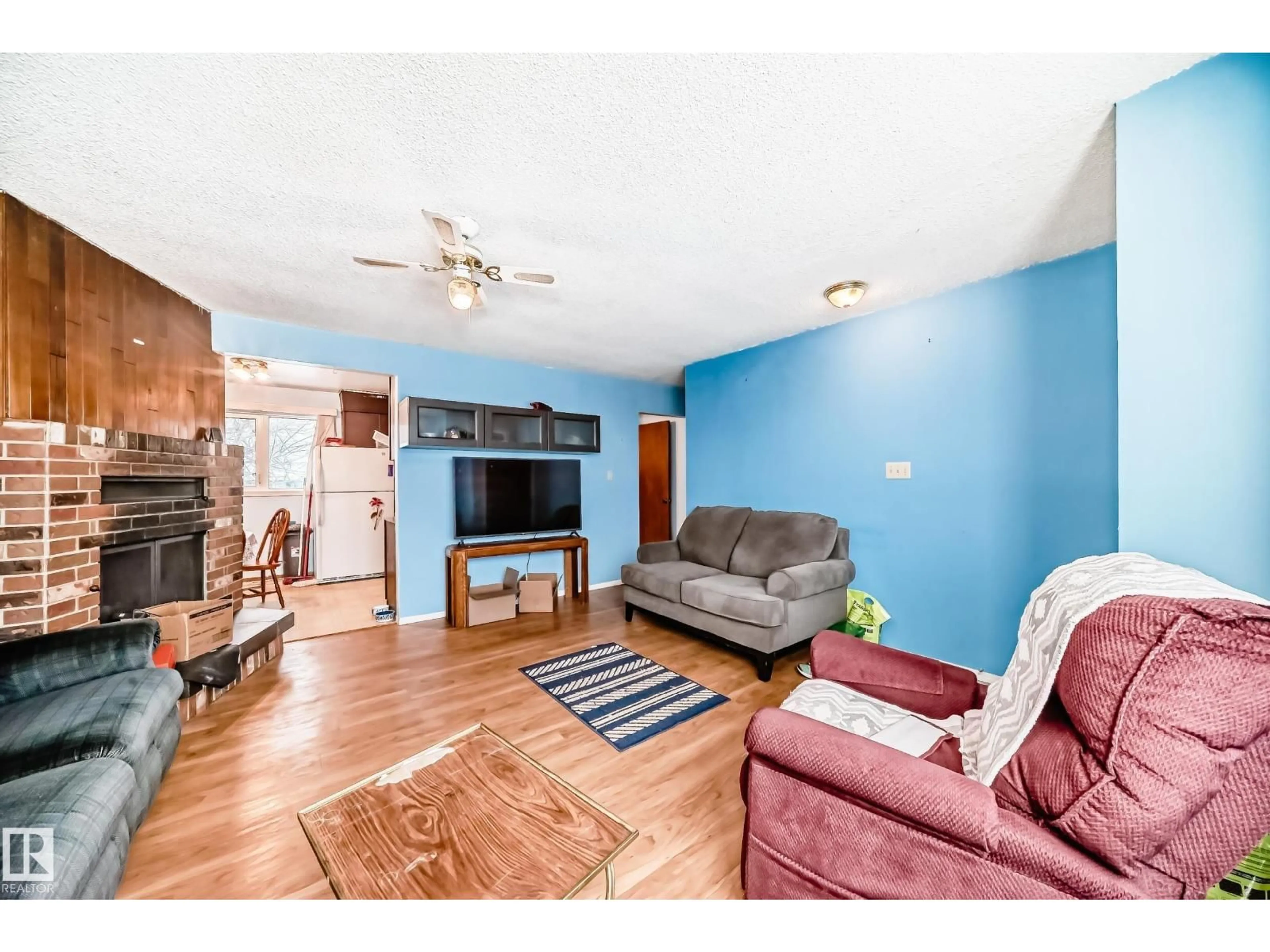 Living room with furniture, unknown for 13444 61 ST, Edmonton Alberta T5A0T5