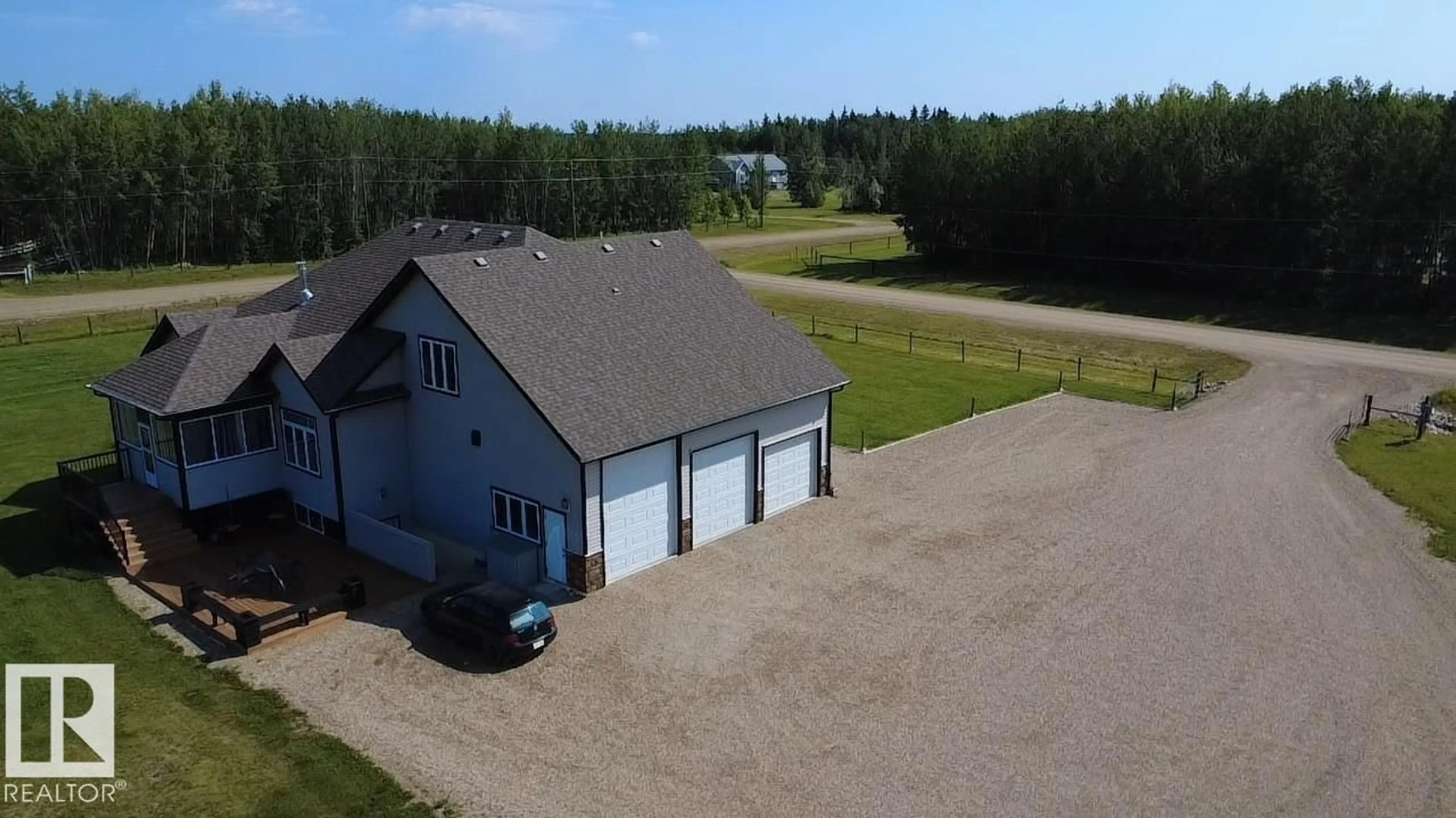 A pic from outside/outdoor area/front of a property/back of a property/a pic from drone, building for 49413 RGE ROAD 81, Rural Brazeau County Alberta T7A1S6