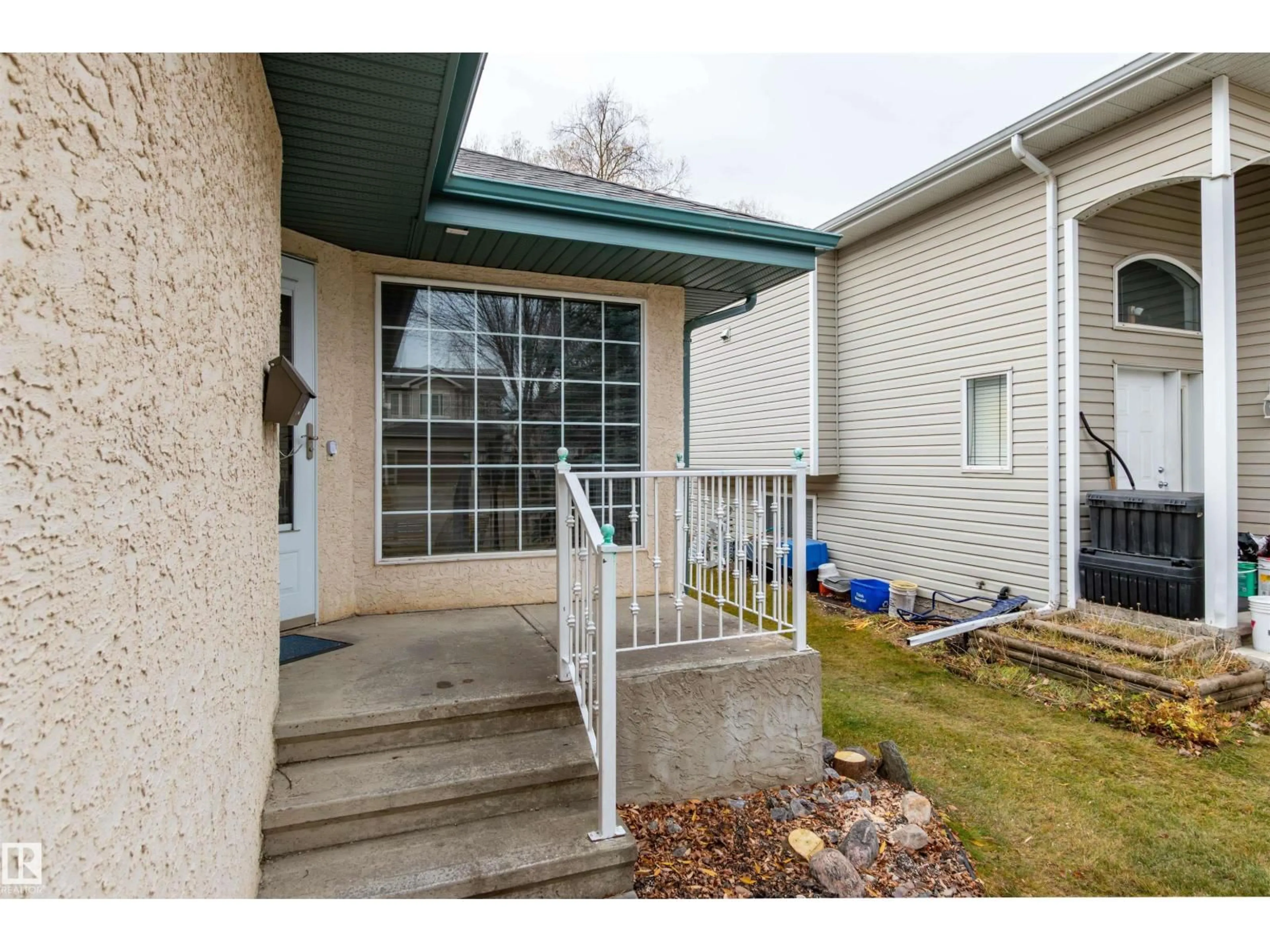 Unknown for 33 ELDORADO DR, St. Albert Alberta T8N7G4