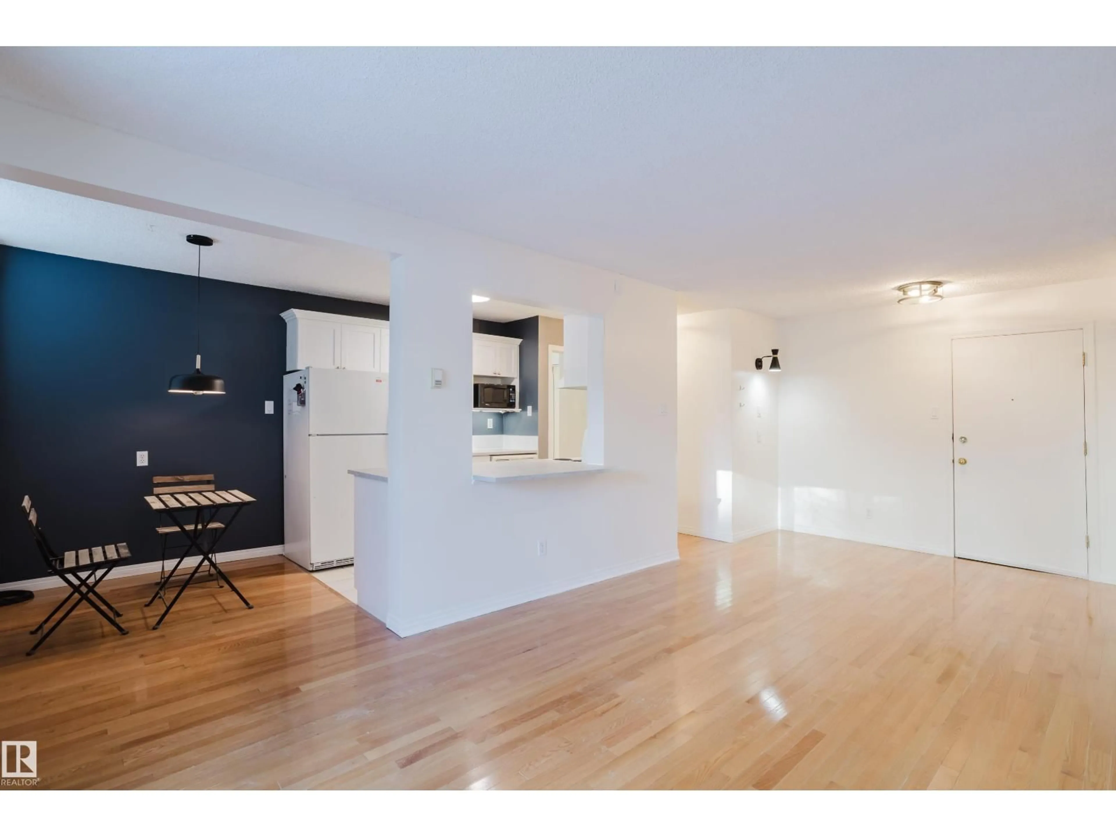 Unknown for #106 - 11217 103 AV, Edmonton Alberta T5K2V9