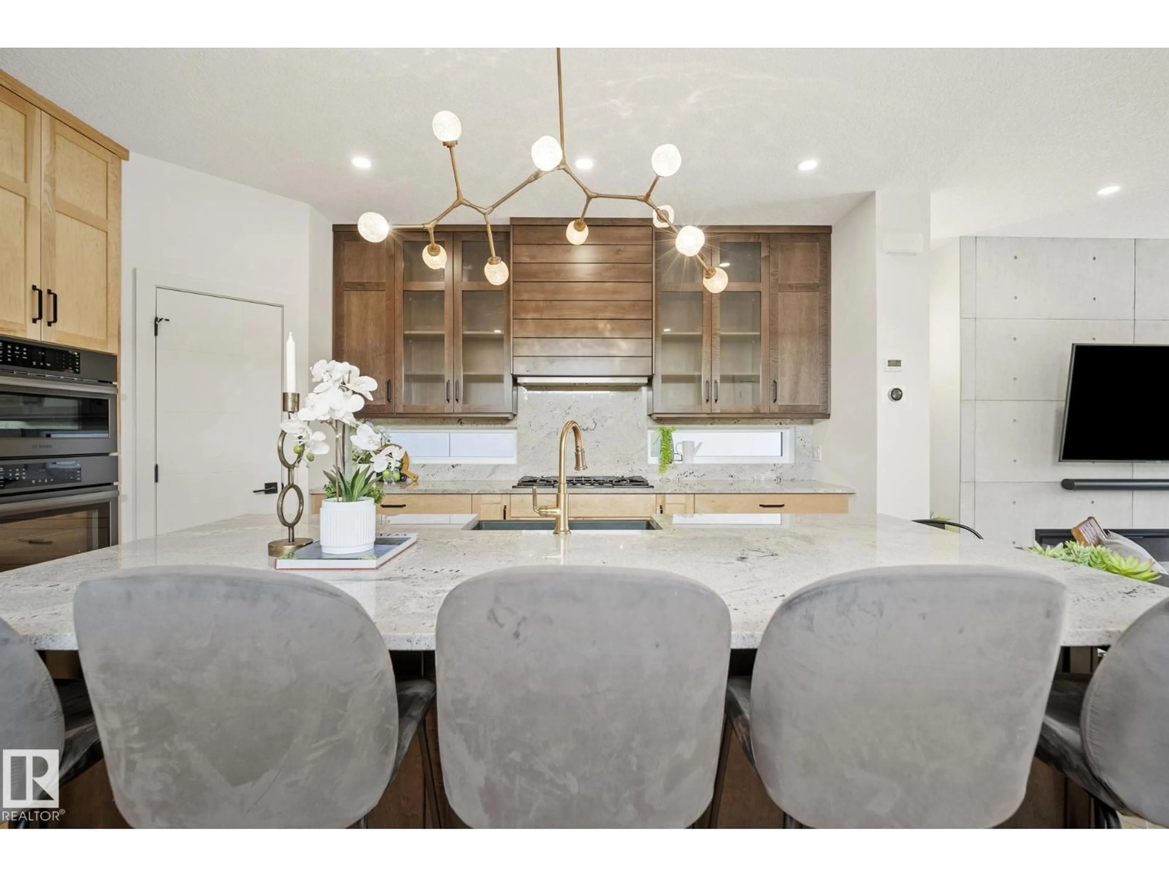 Open concept kitchen, unknown for 8803 STRATHEARN DR, Edmonton Alberta T6C4C8