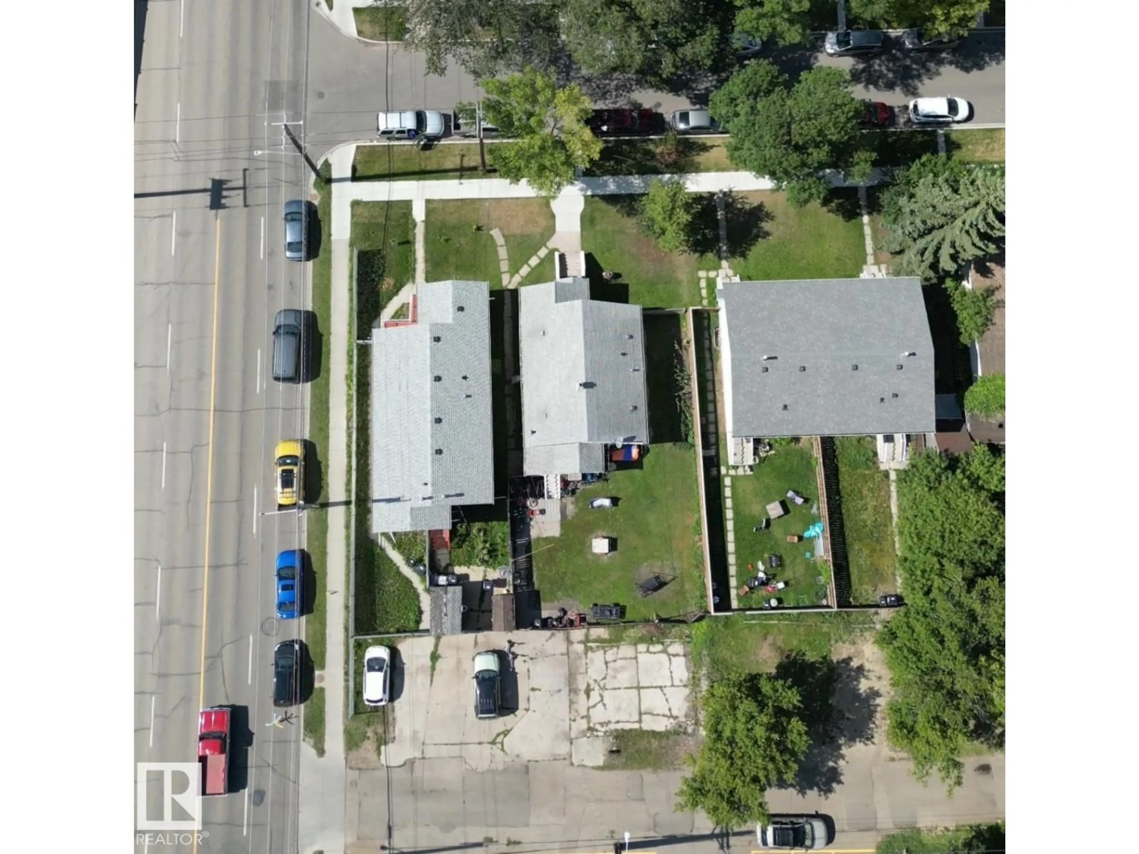 A pic from outside/outdoor area/front of a property/back of a property/a pic from drone, street for NW - 12707 123A ST, Edmonton Alberta T5L0K6