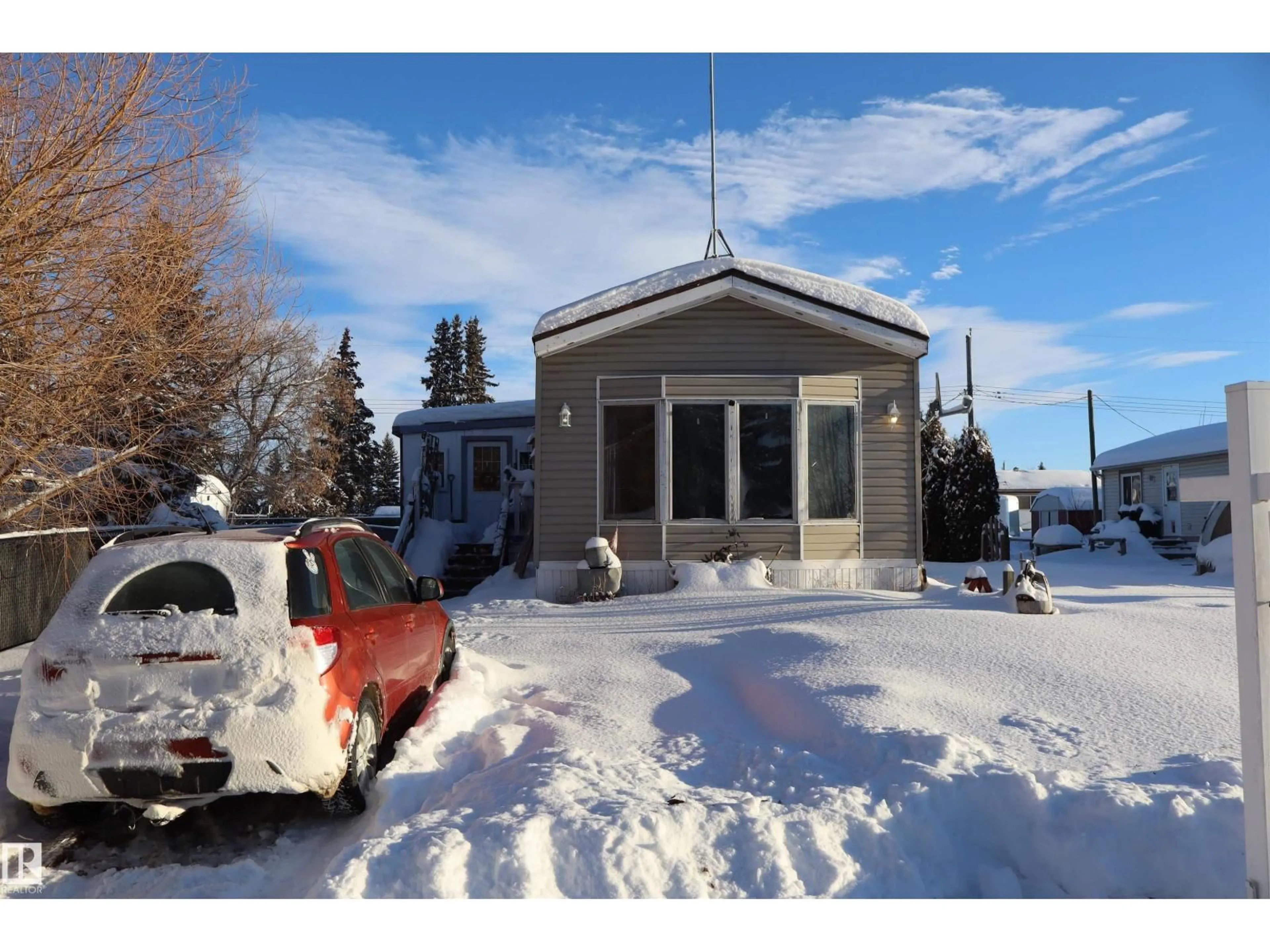 Unknown for 5009 50 STREET, Manola Alberta T7N1N4