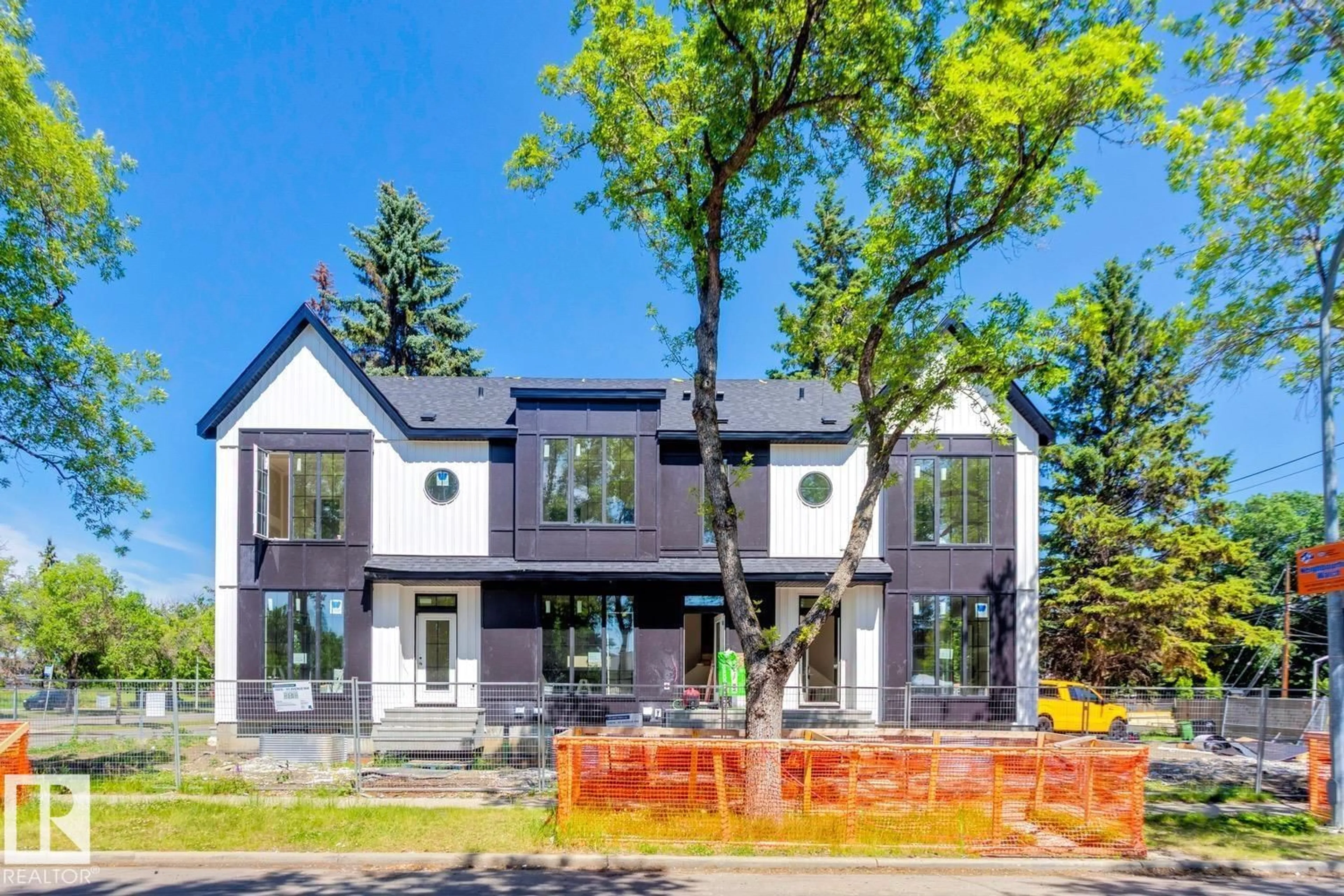 Home with brick exterior material, street for 14816 93 AV, Edmonton Alberta T5R5G9