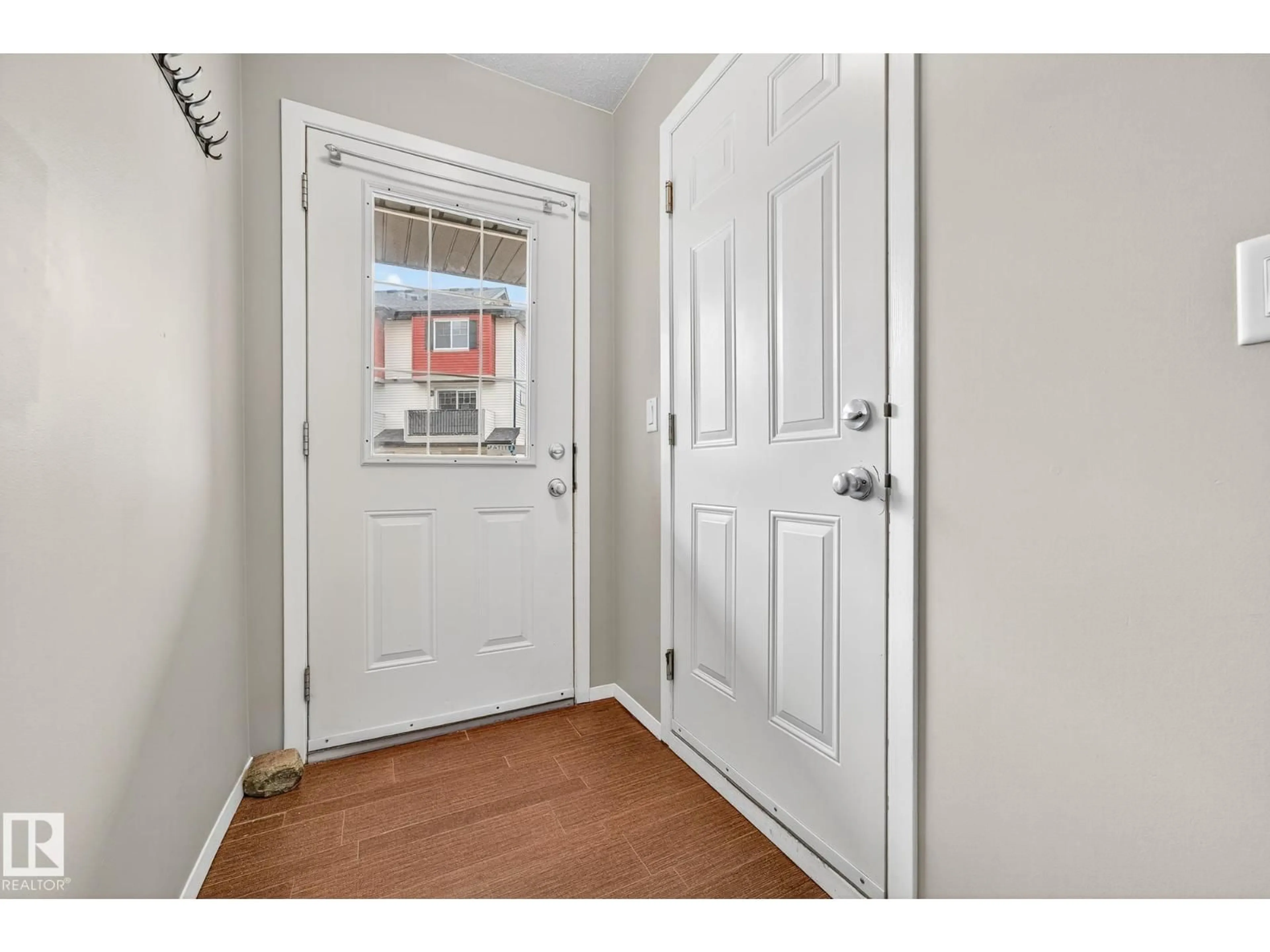 Indoor entryway for #36 - 3751 12 ST, Edmonton Alberta T6T0N3