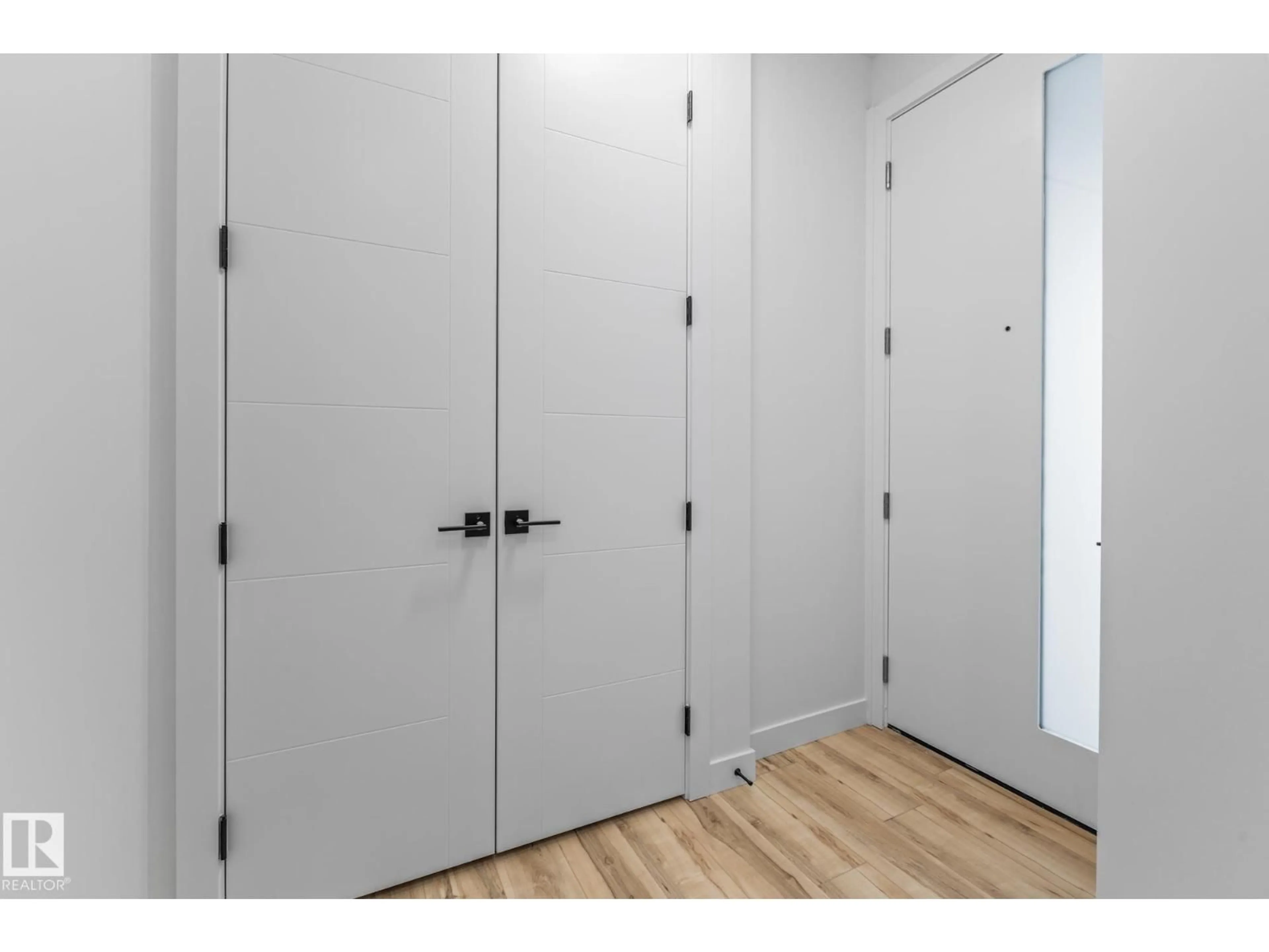 Storage room or clothes room or walk-in closet for 10 ENNS CO, Fort Saskatchewan Alberta T8L0Z4