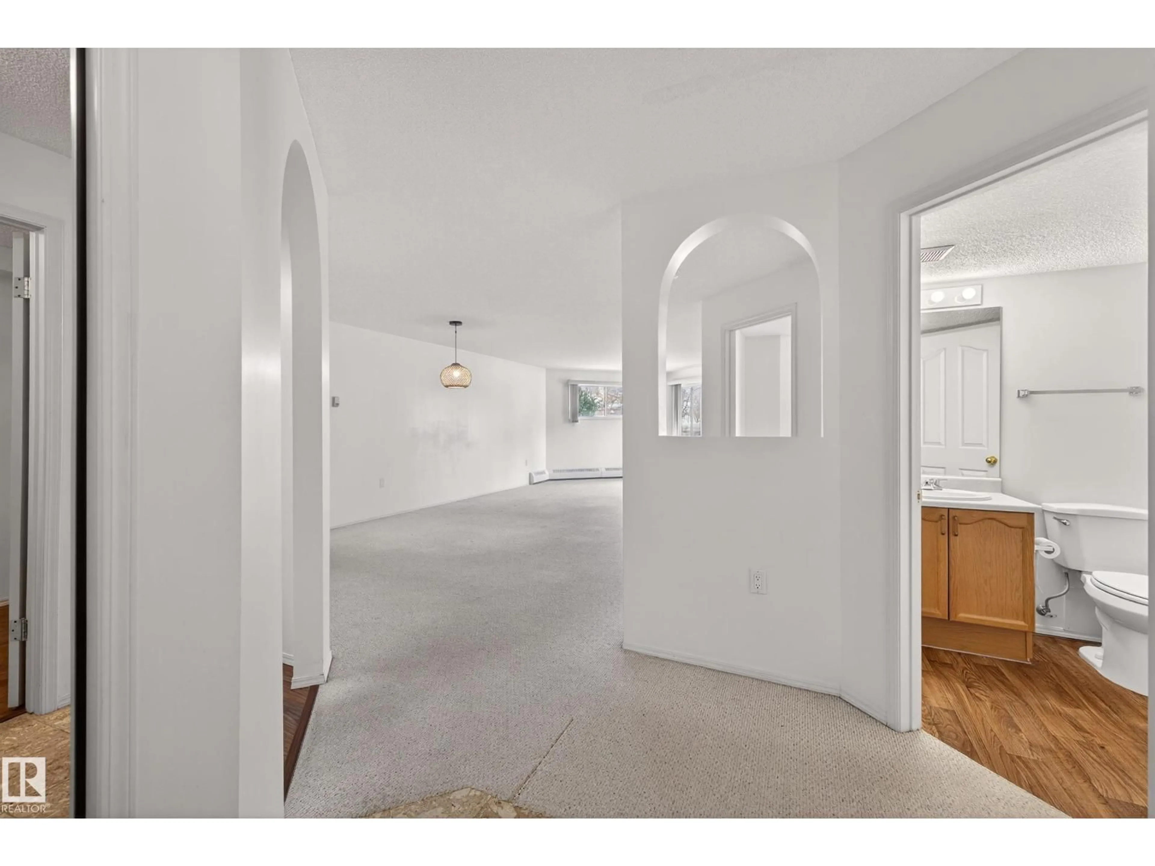 Indoor entryway for 106 - 106 CASTLE DOWNS RD, Edmonton Alberta T5X5Y3